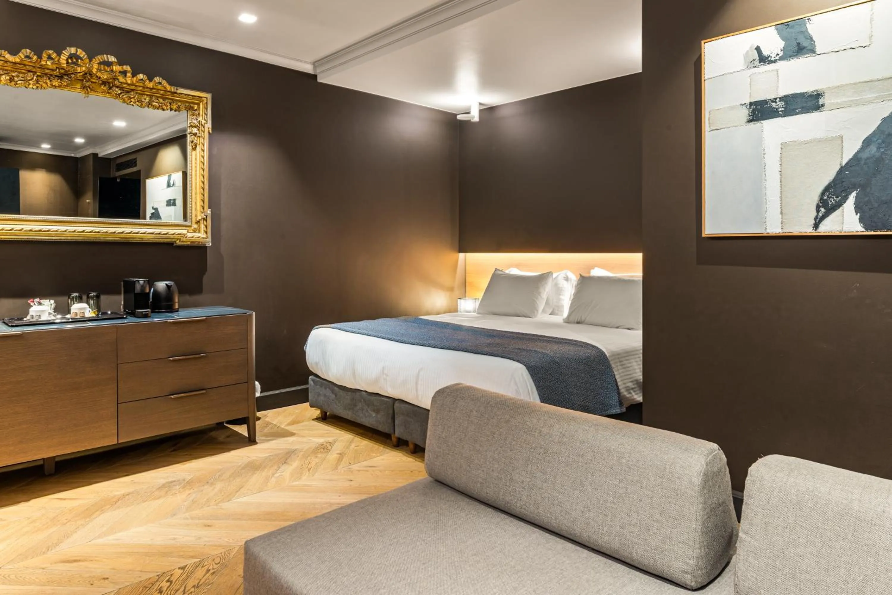 Photo of the whole room, Bed in Athens Dom Hotel