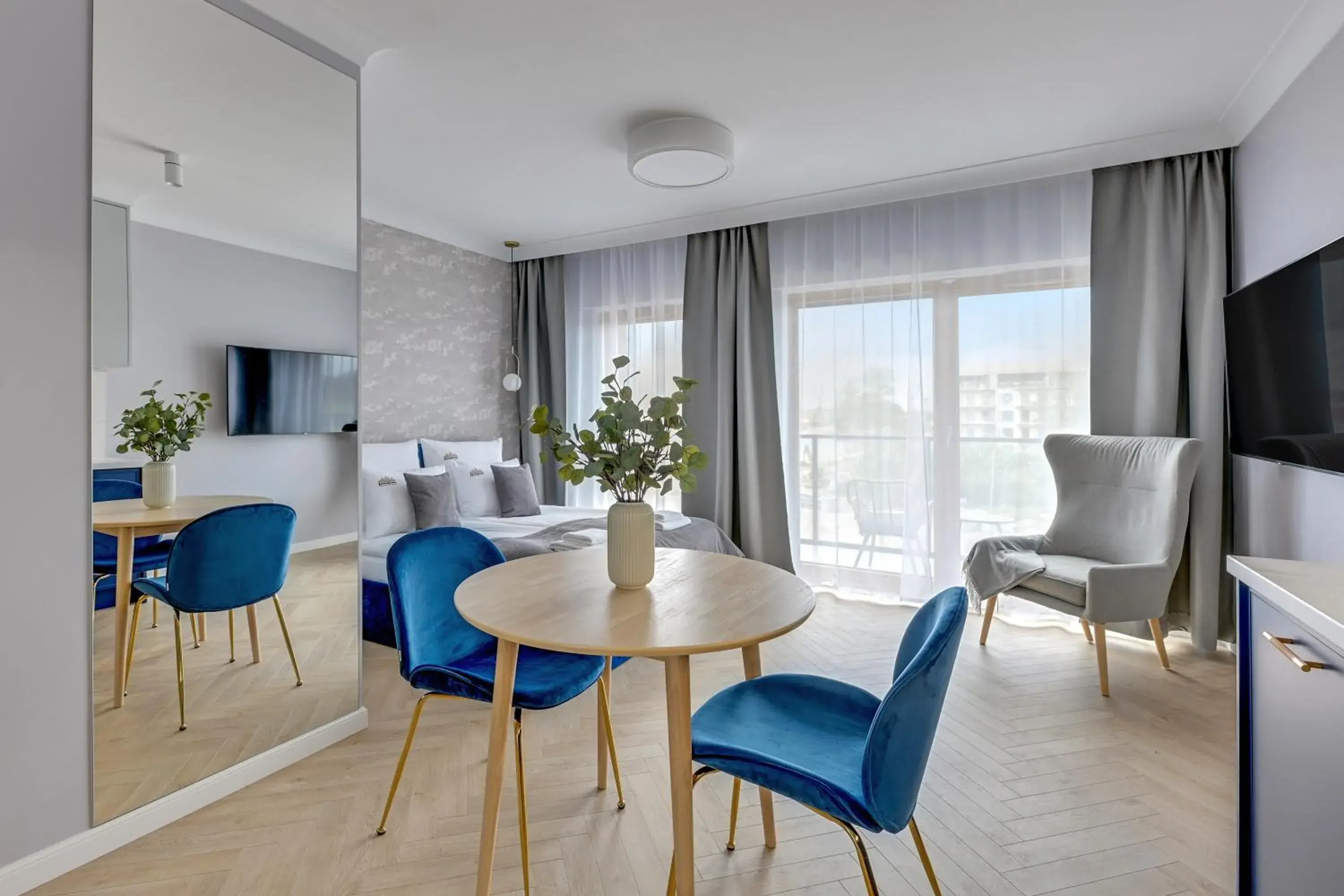 Deluxe Suite in Nadmotławie Riverside - Gym & Free Parking by Downtown Apartments Deluxe Suite in Nadmotławie Riverside - Gym & Free Parking by Downtown Apartments