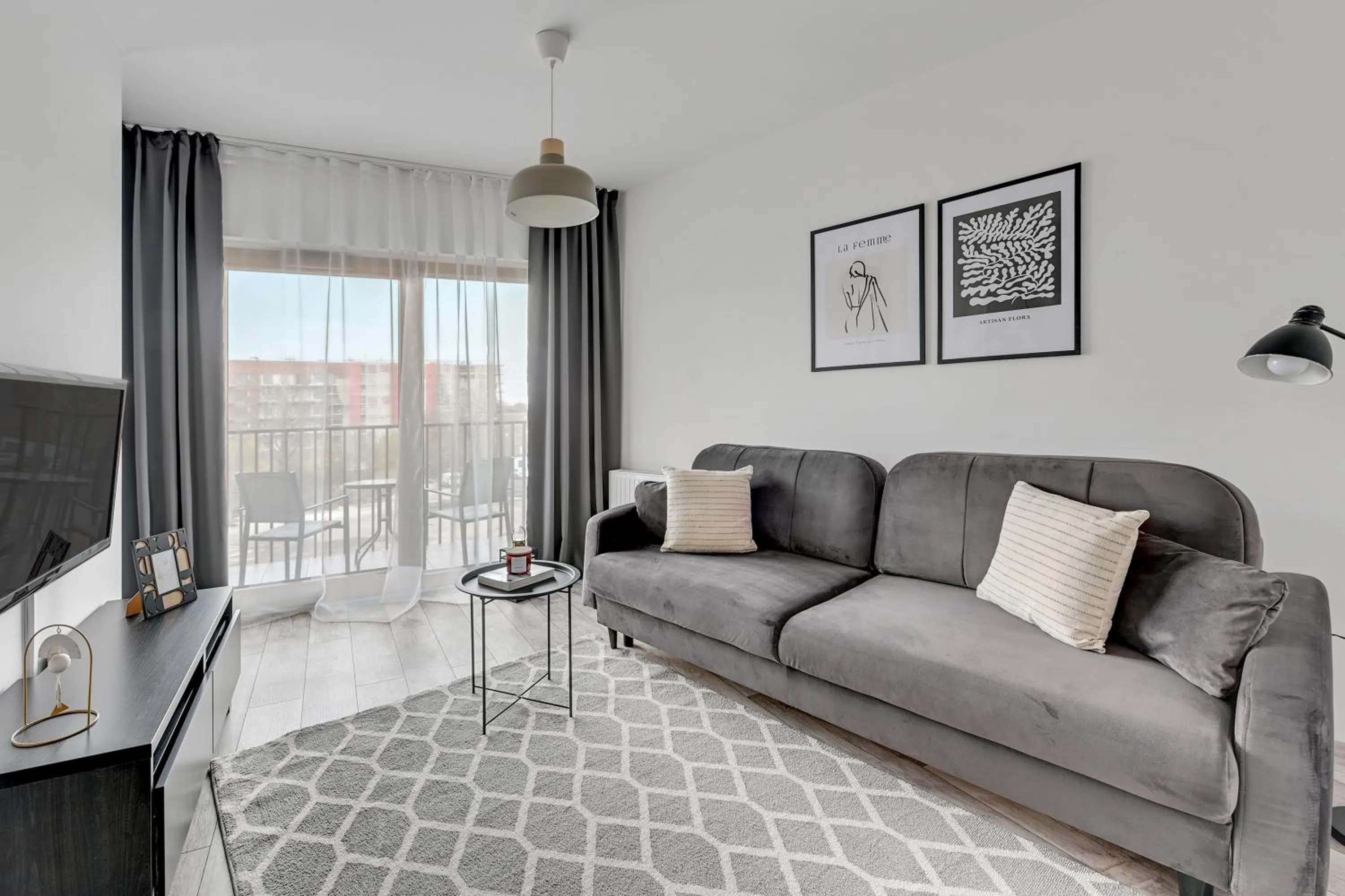 Studio Apartment in Nadmotławie Riverside - Gym & Free Parking by Downtown Apartments