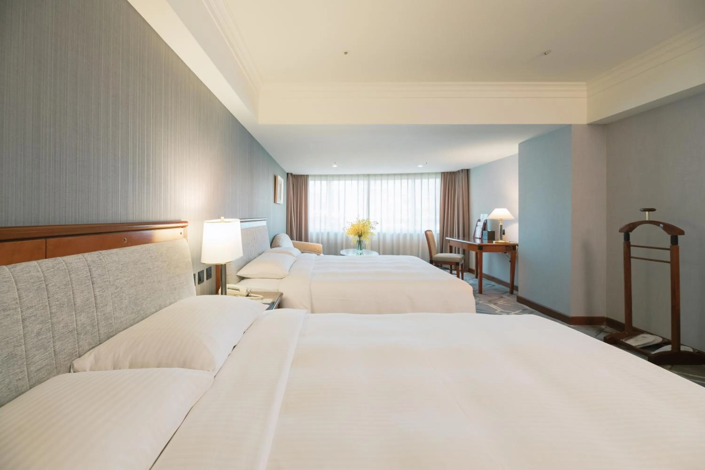 Photo of the whole room, Bed in Evergreen Laurel Hotel - Taichung