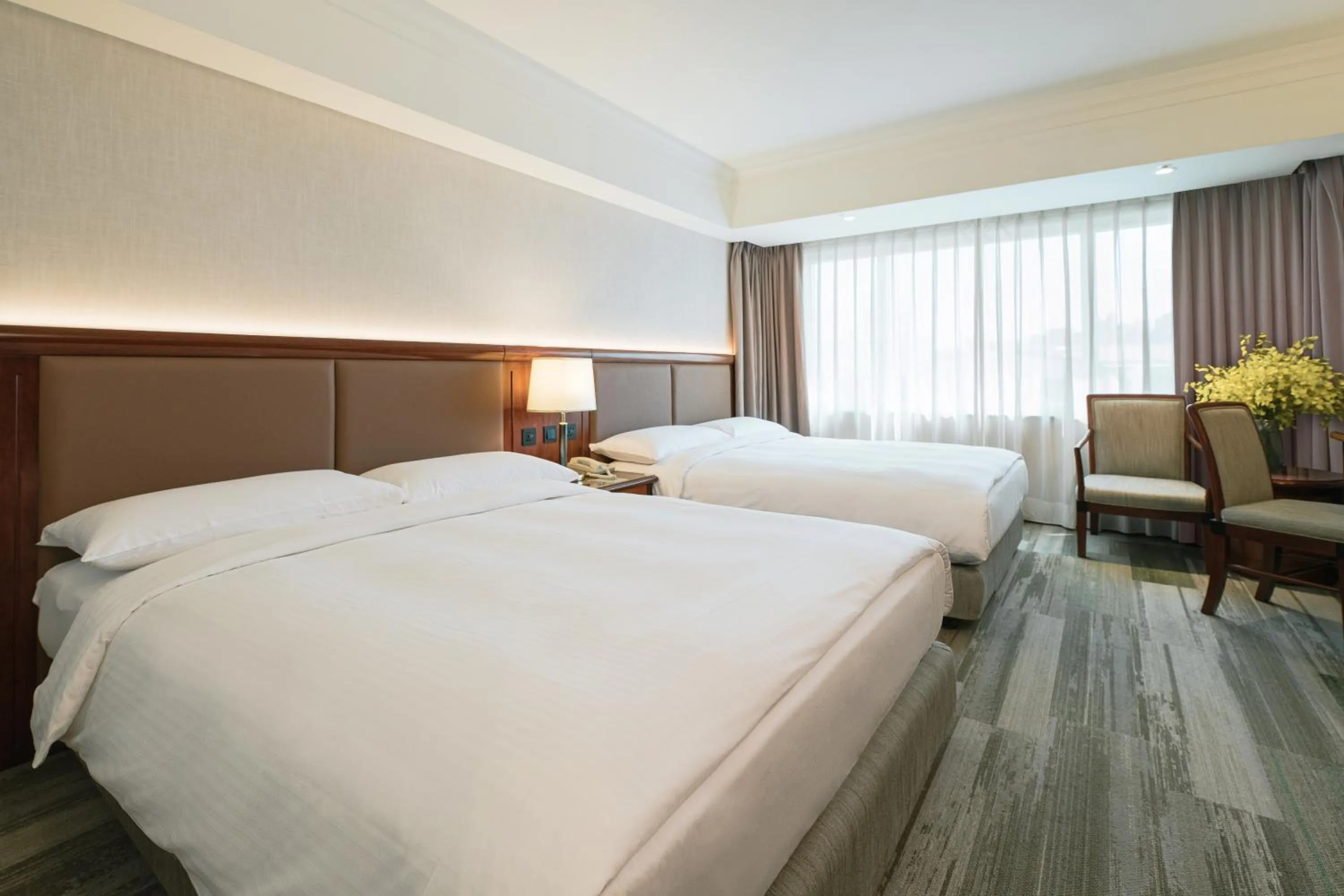 Photo of the whole room, Bed in Evergreen Laurel Hotel - Taichung