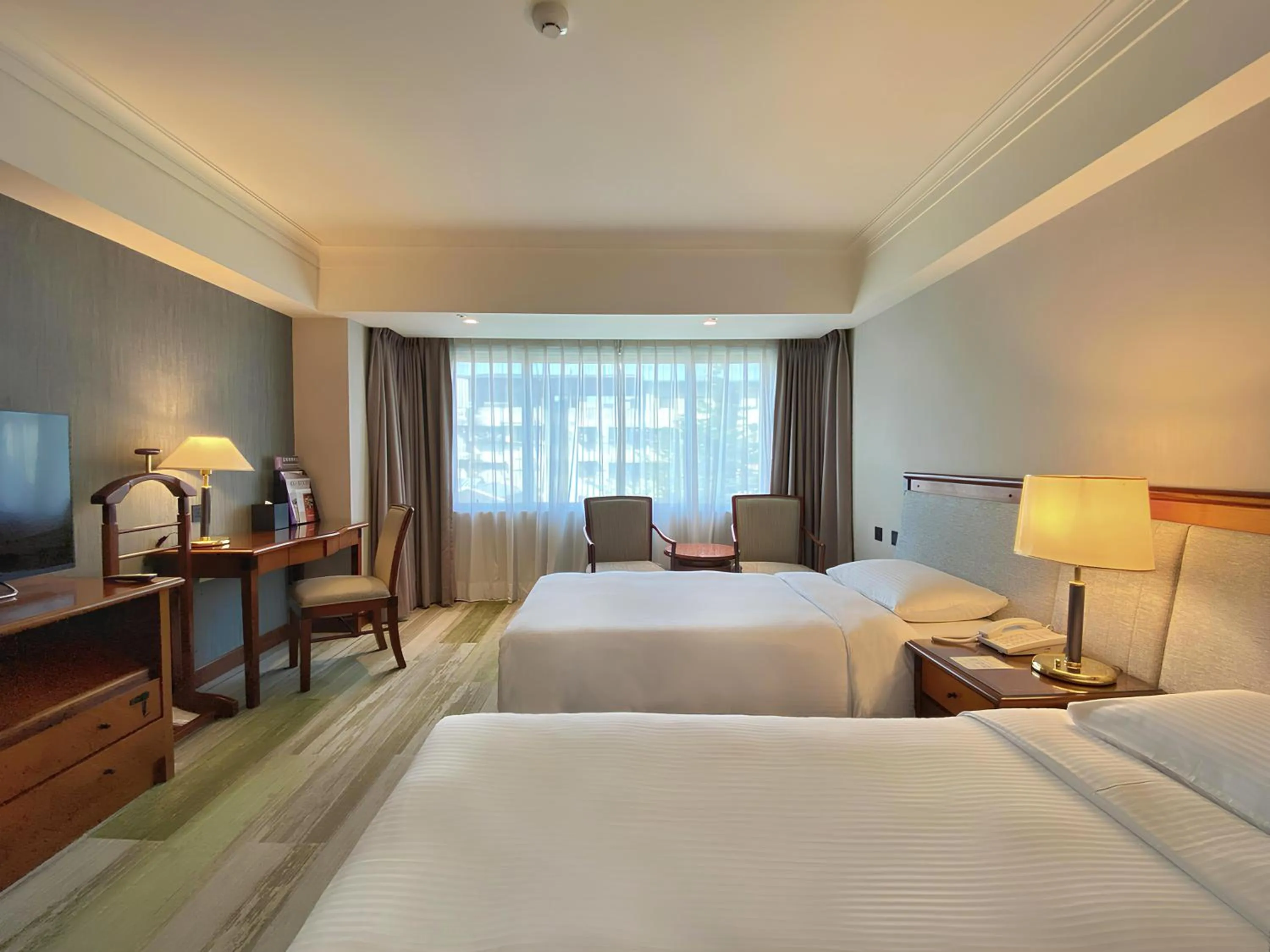 Photo of the whole room, Bed in Evergreen Laurel Hotel - Taichung