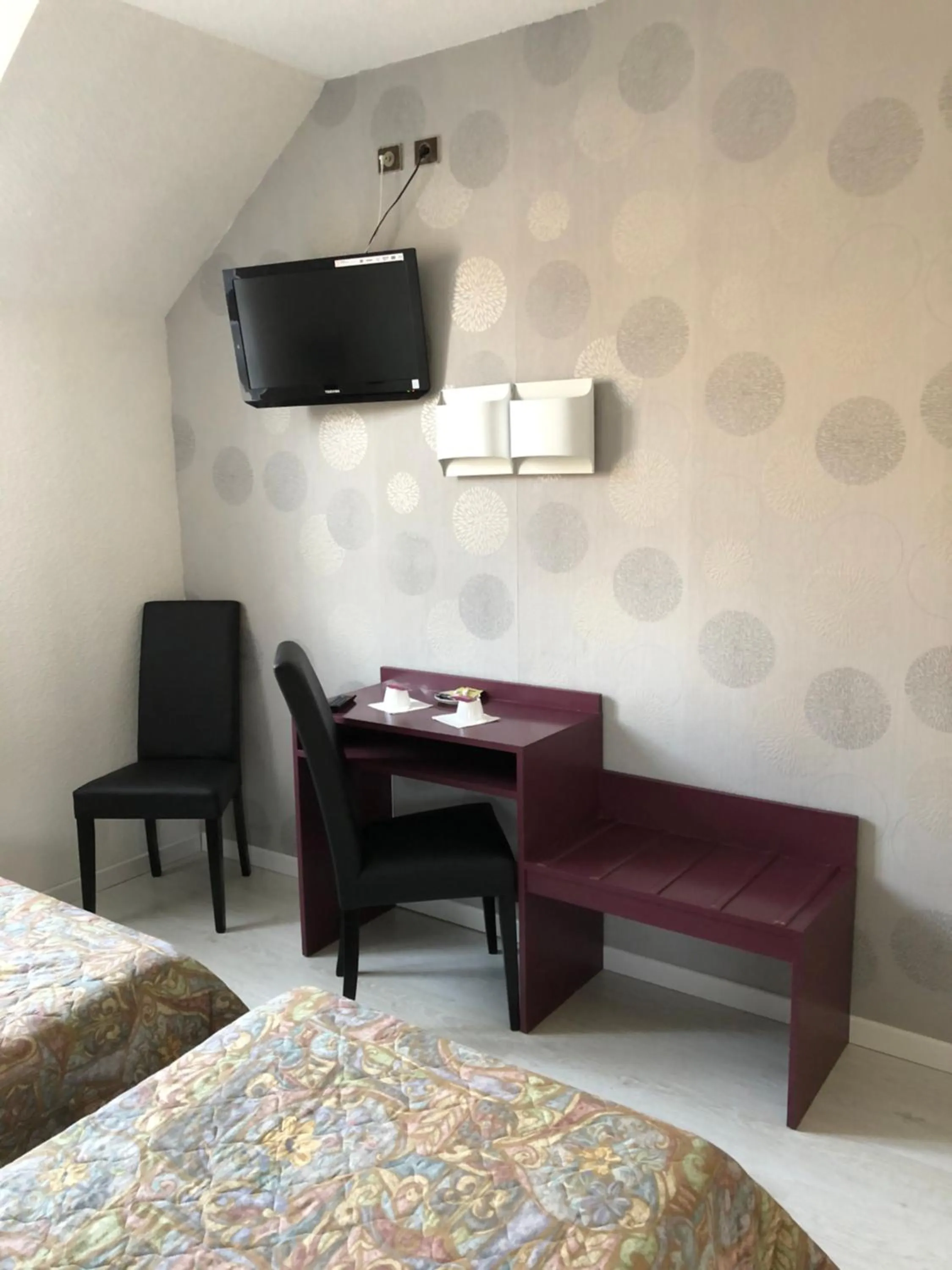 TV and multimedia, TV/Entertainment Center in Les Gentianes