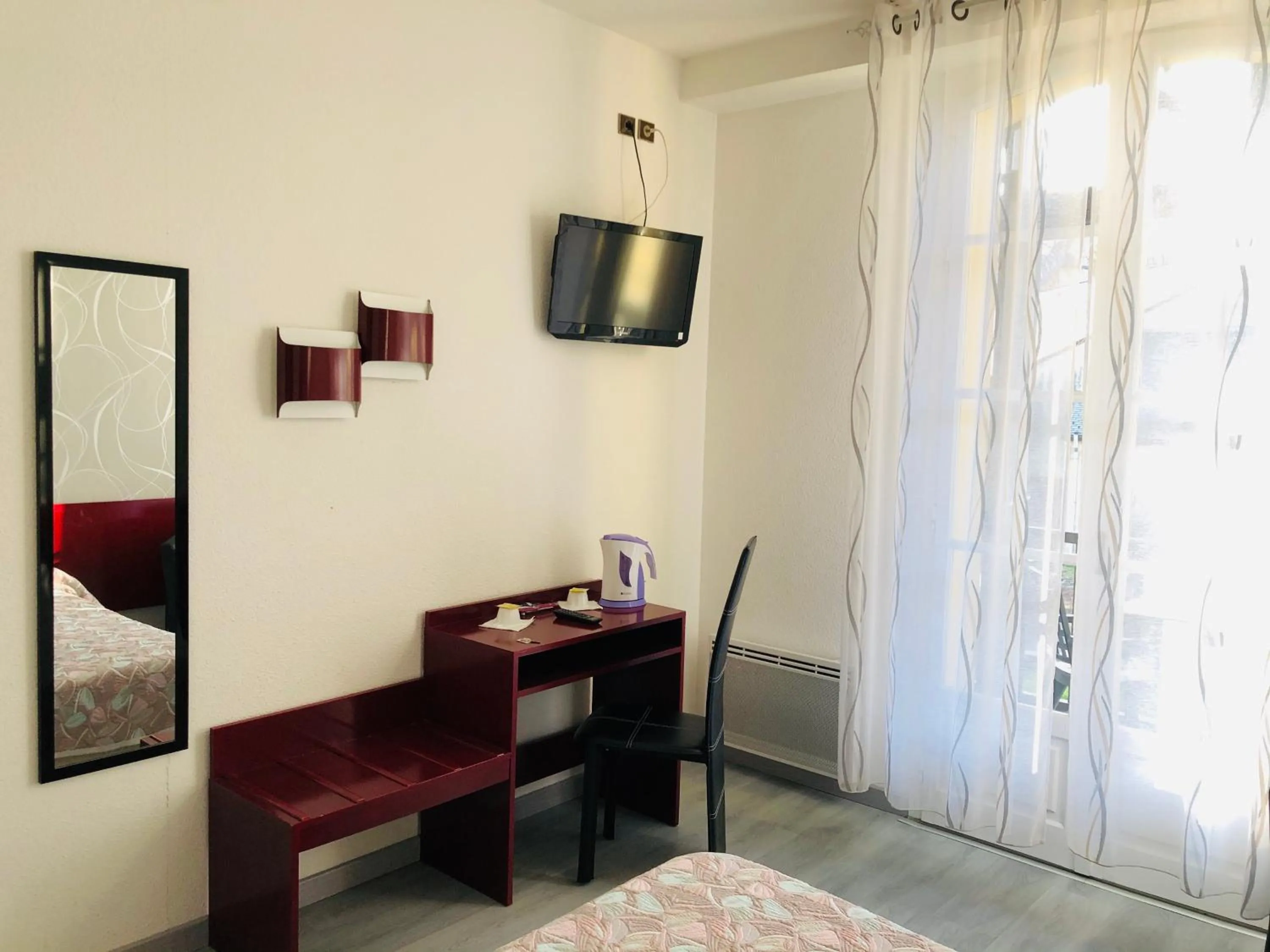 TV and multimedia, TV/Entertainment Center in Les Gentianes