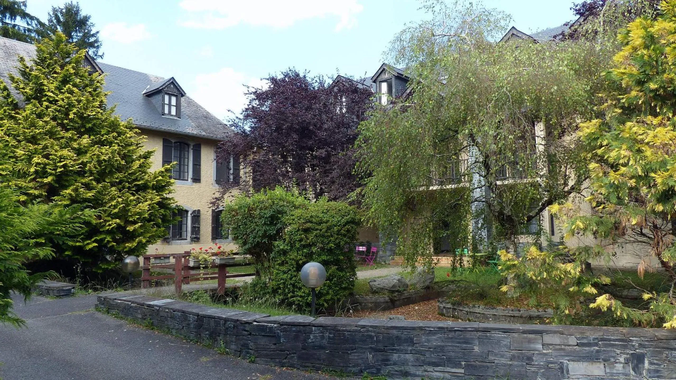 Facade/entrance, Property Building in Les Gentianes