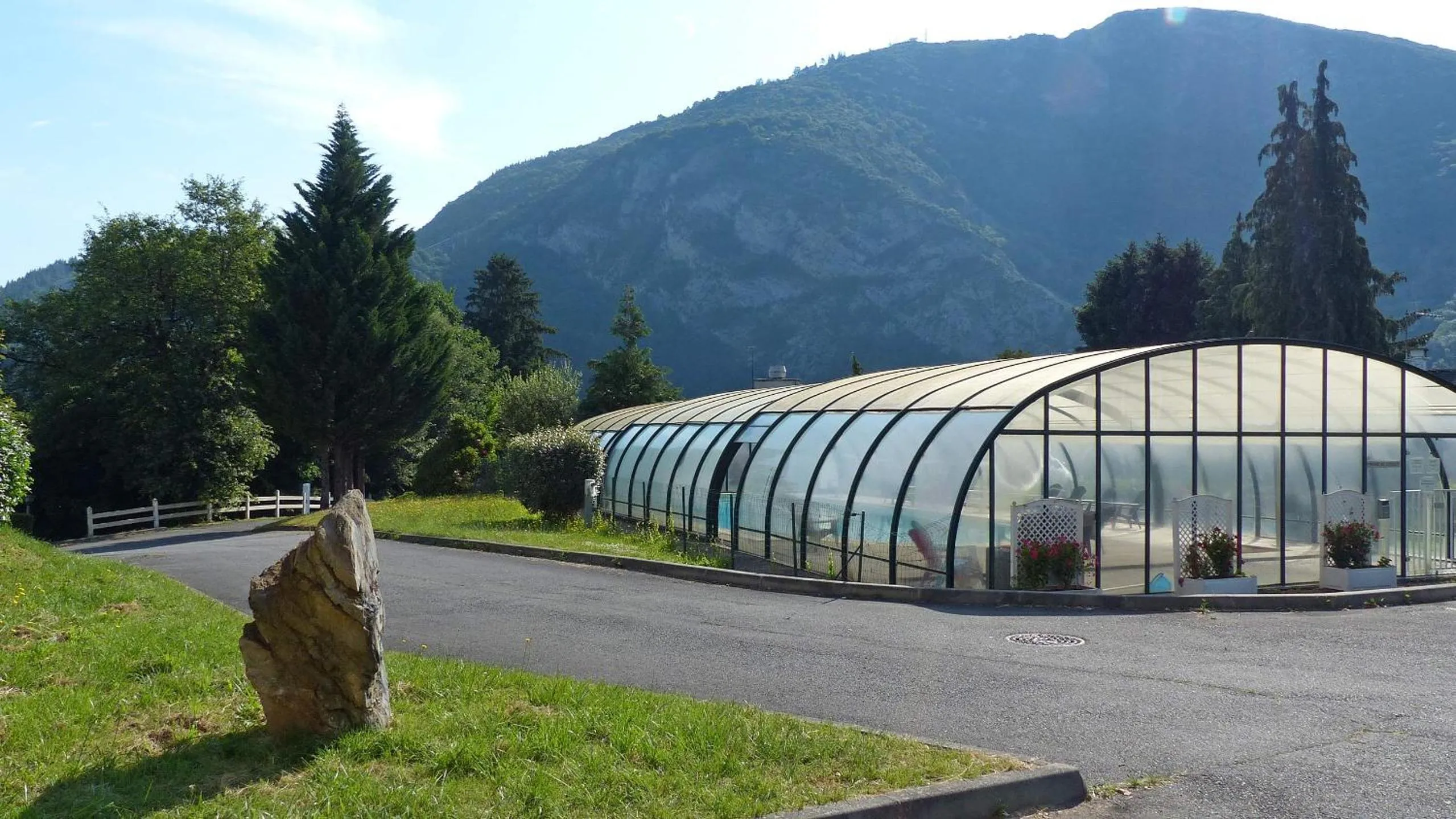 Swimming pool in Les Gentianes