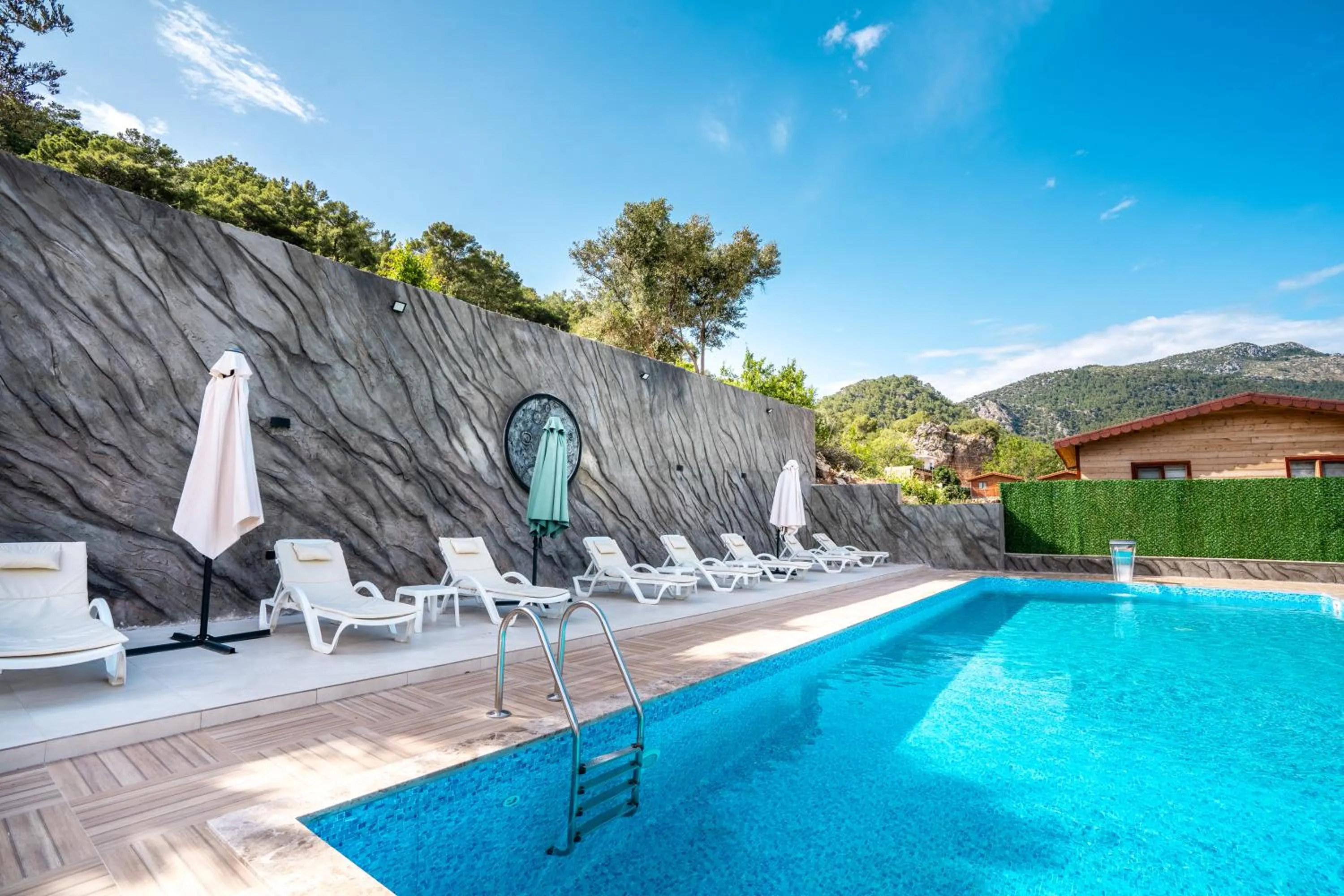 Swimming pool in Karaöz Sapphire Bungalows
