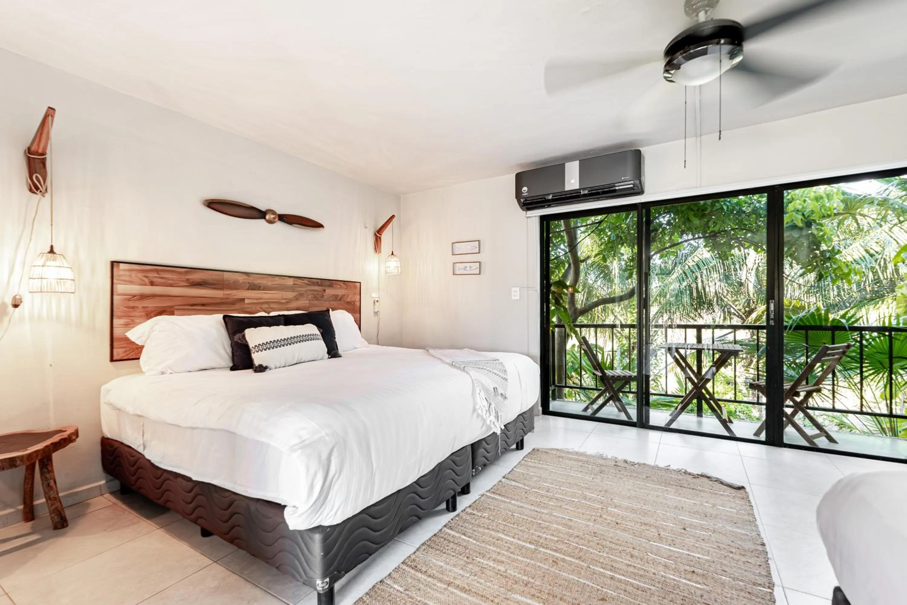 Bed in Sole & Mare by Andiani Travel