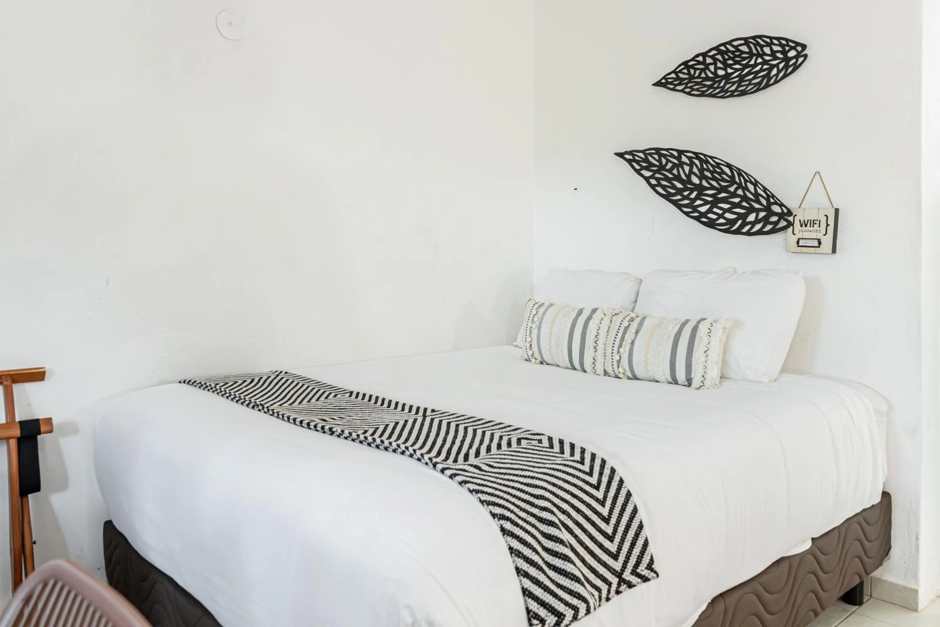 Bed in Sole & Mare by Andiani Travel