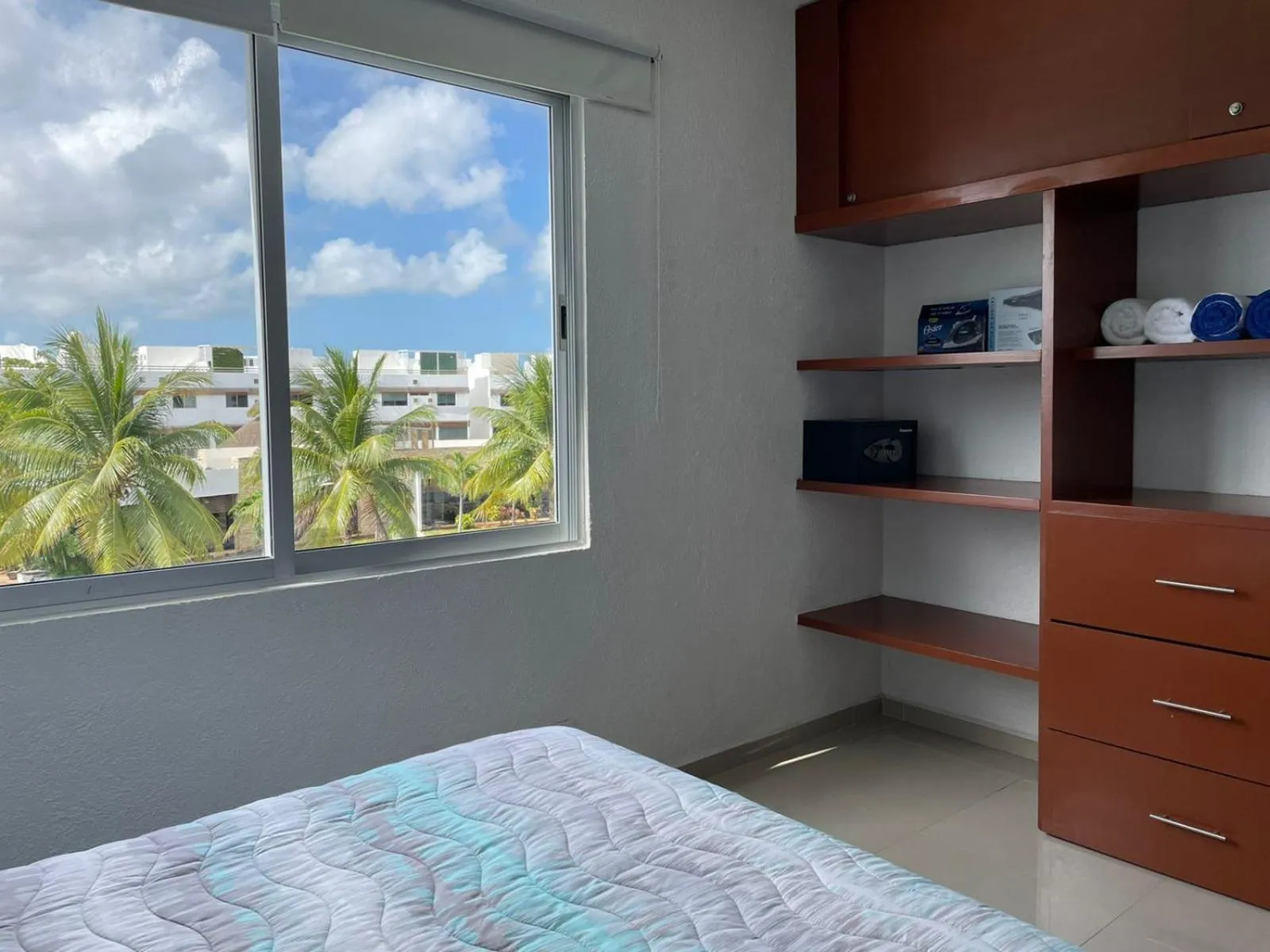 Bed in Yikal Suites by Andiani Travel