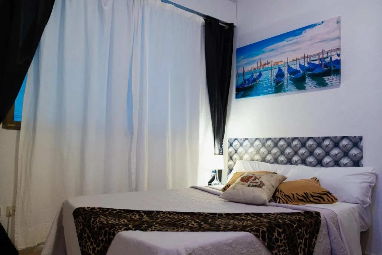 Bed in La Reina de Gran Via - PARKING TPH