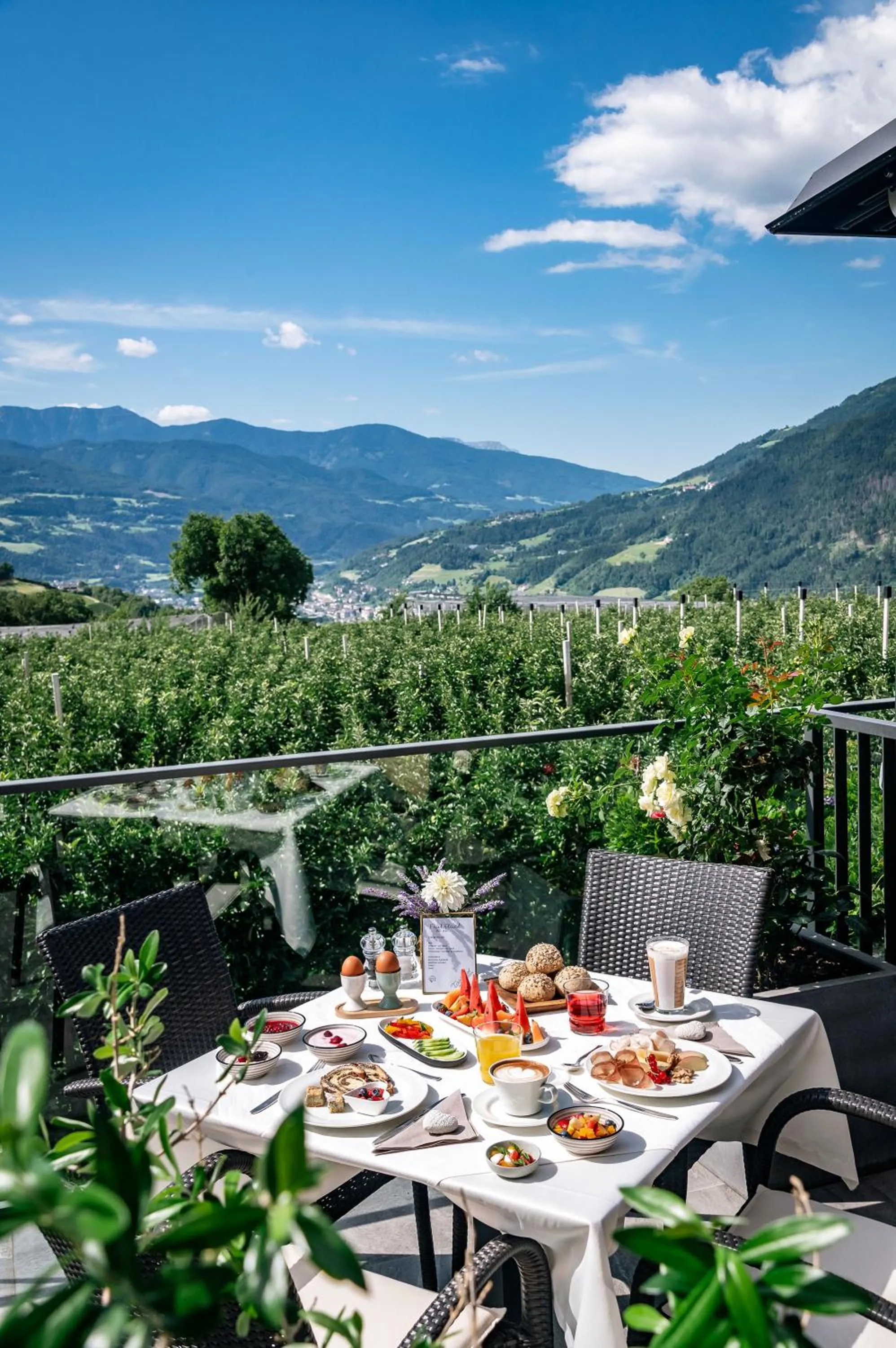 Breakfast in Tirolerhof - panoramic apartments