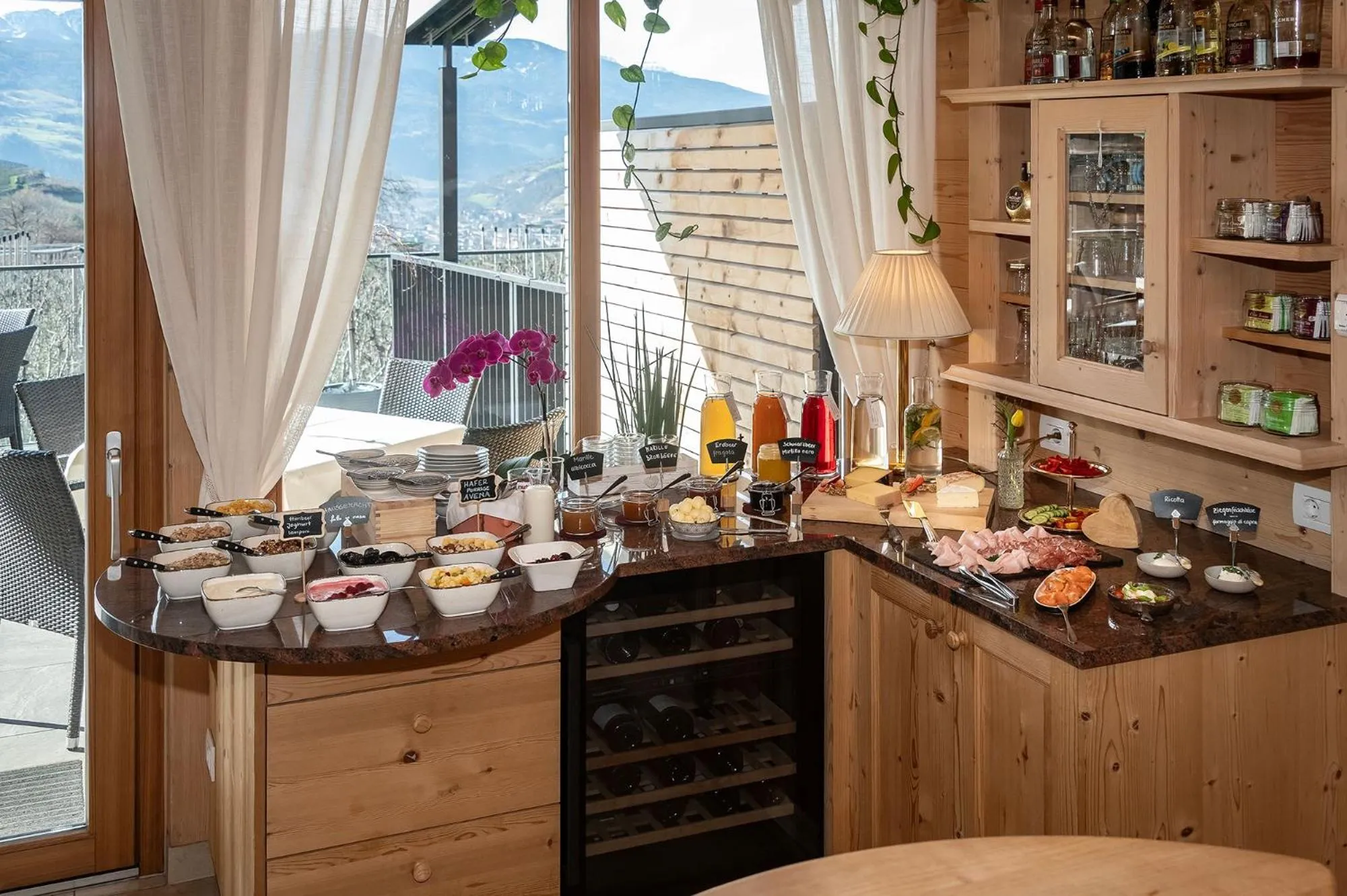 Breakfast in Tirolerhof - panoramic apartments