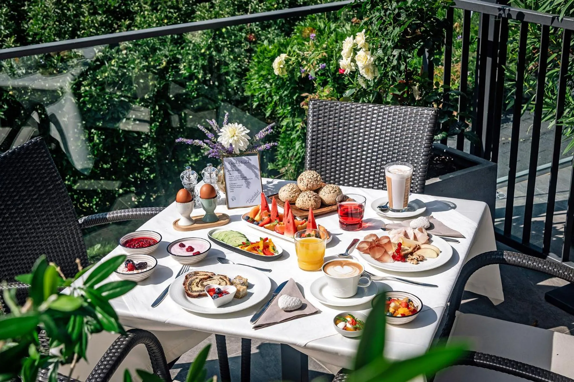 Breakfast in Tirolerhof - panoramic apartments