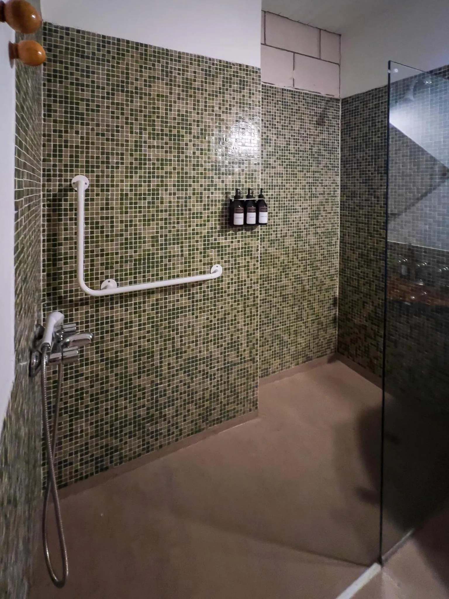 Shower in Wesley House Hosteria Boutique
