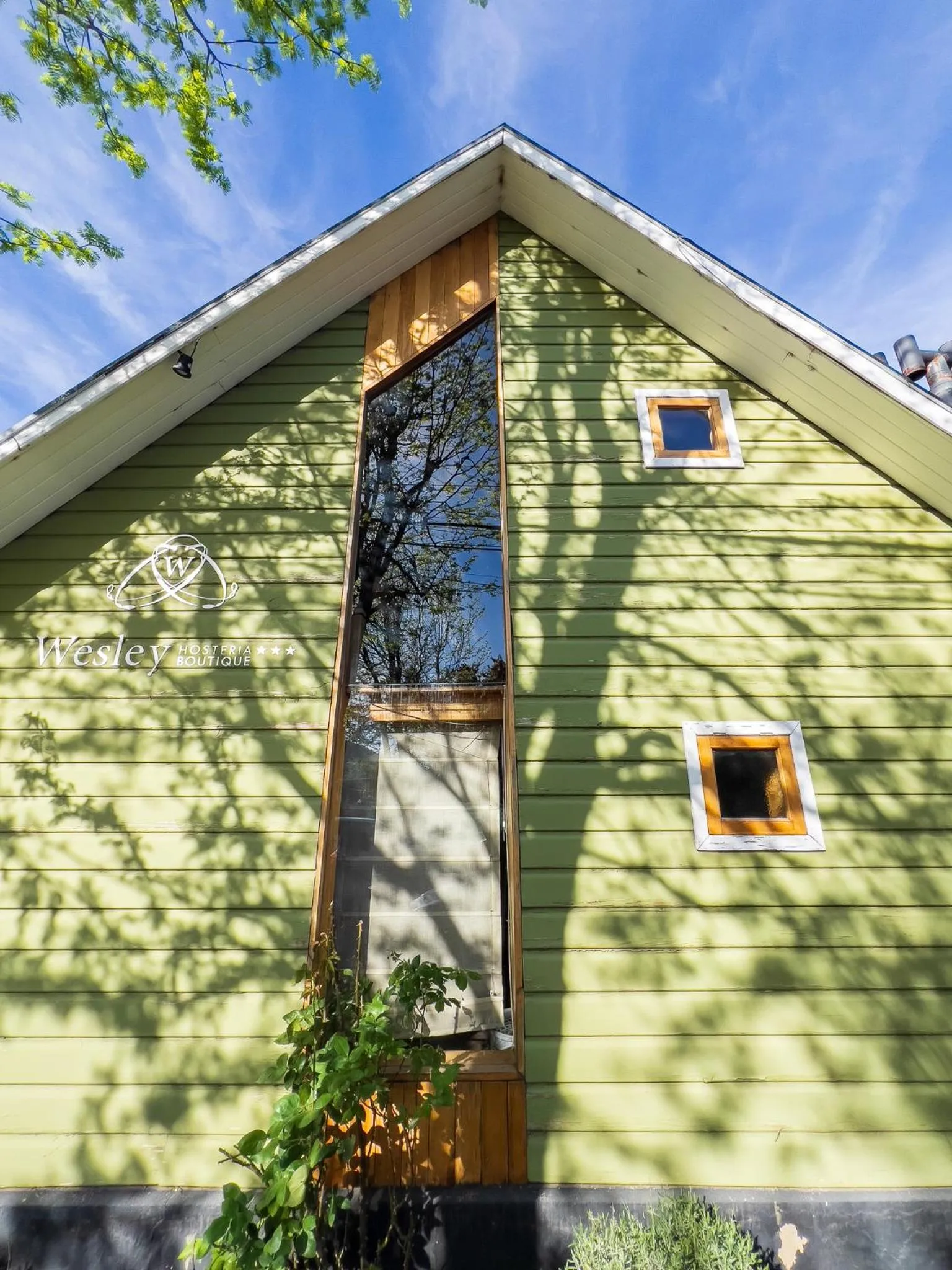 Property building in Wesley House Hosteria Boutique