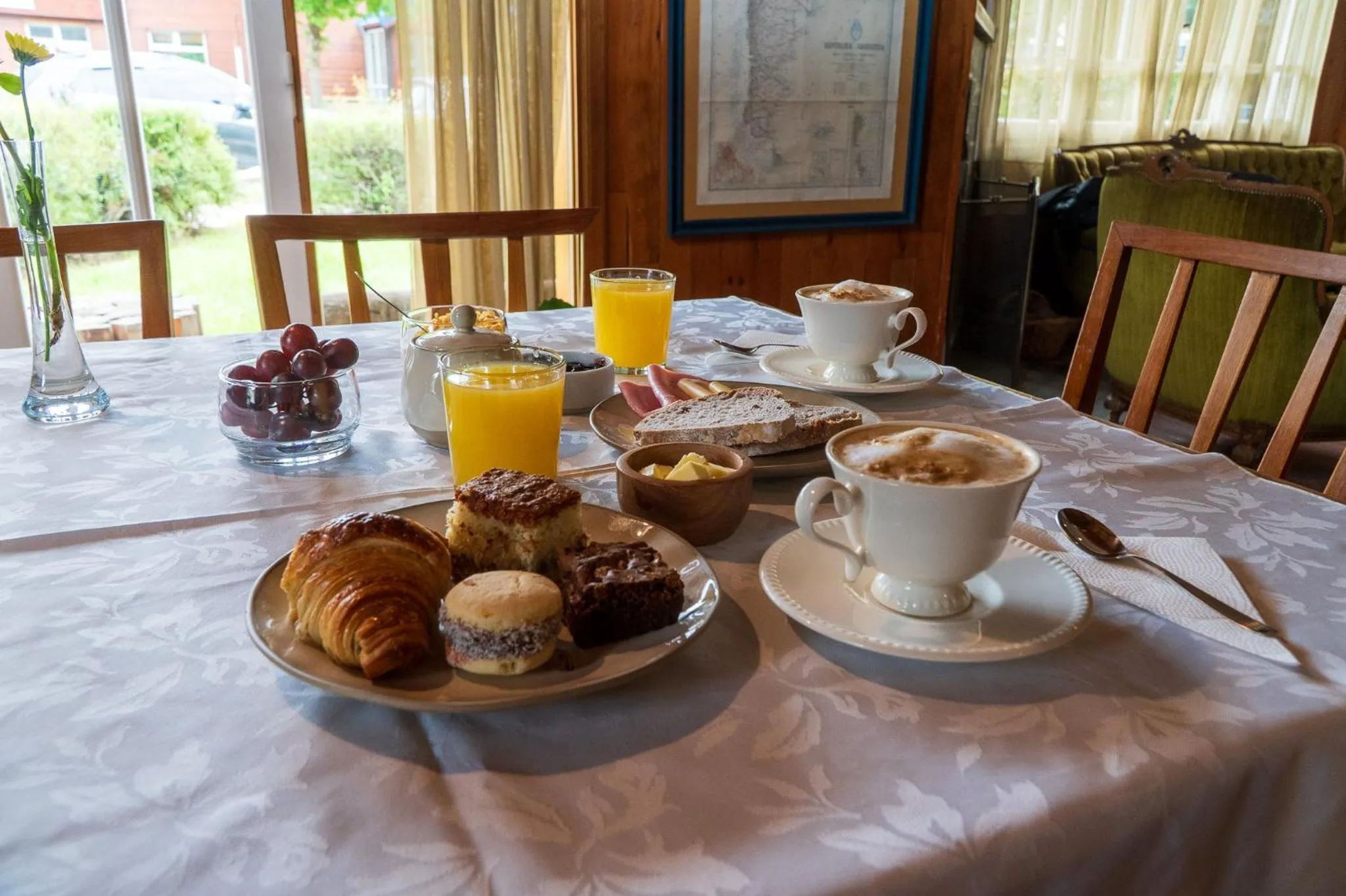 Food and drinks in Wesley House Hosteria Boutique