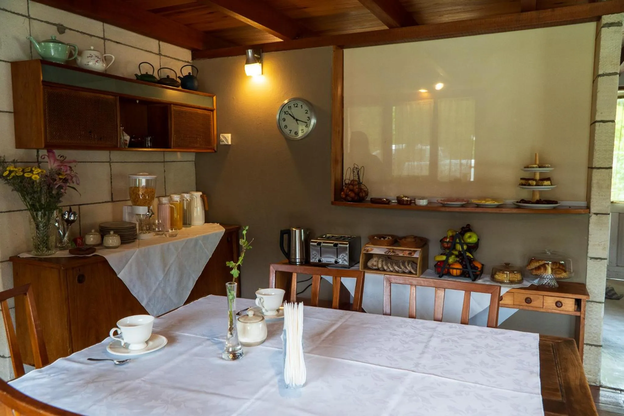 Food and drinks in Wesley House Hosteria Boutique