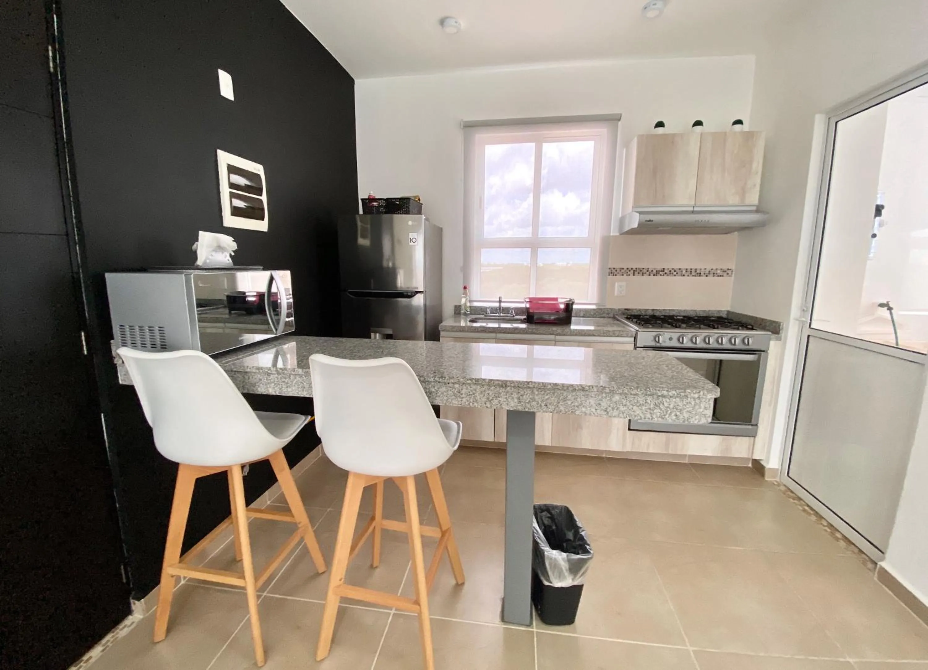 Kitchen or kitchenette in Dreams Lagoon by Andiani Travel