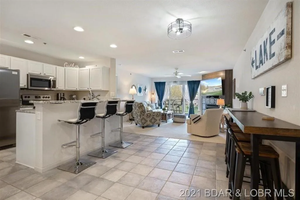 Living room in Family Fun Lakefront Condo at Parkview Bay