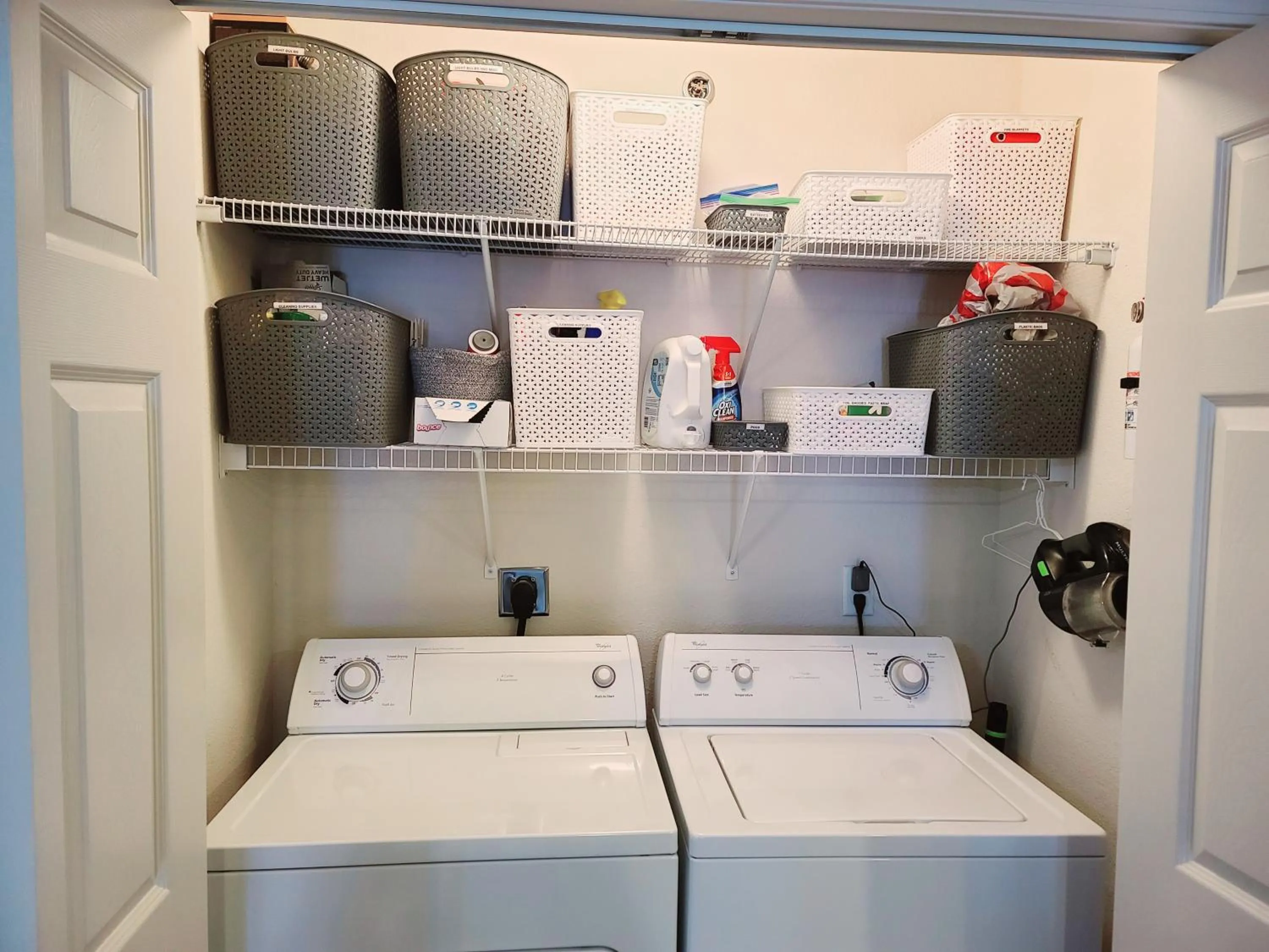 laundry in Family Fun Lakefront Condo at Parkview Bay