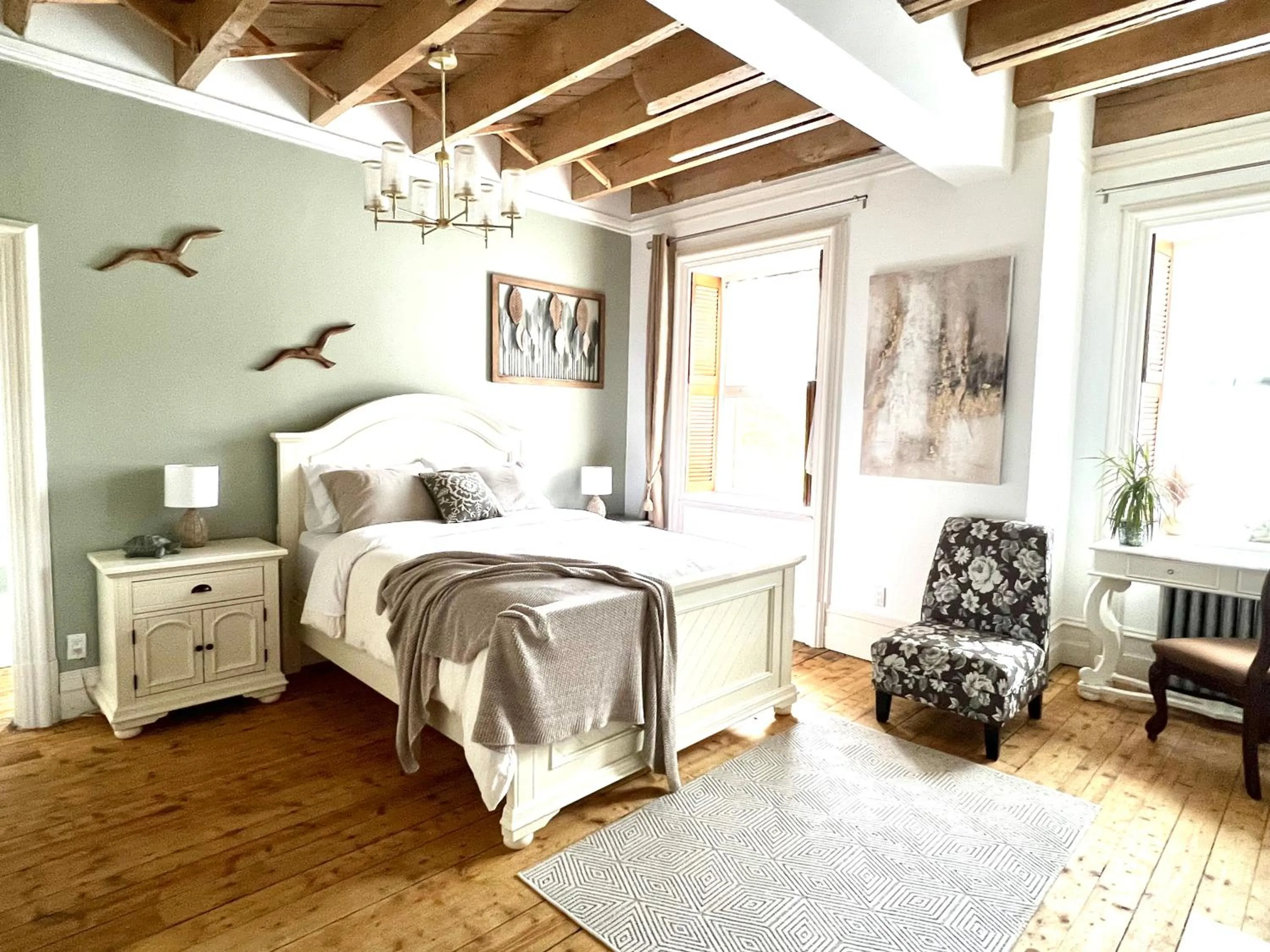 Bedroom, Bed in La Demeure du Capitaine