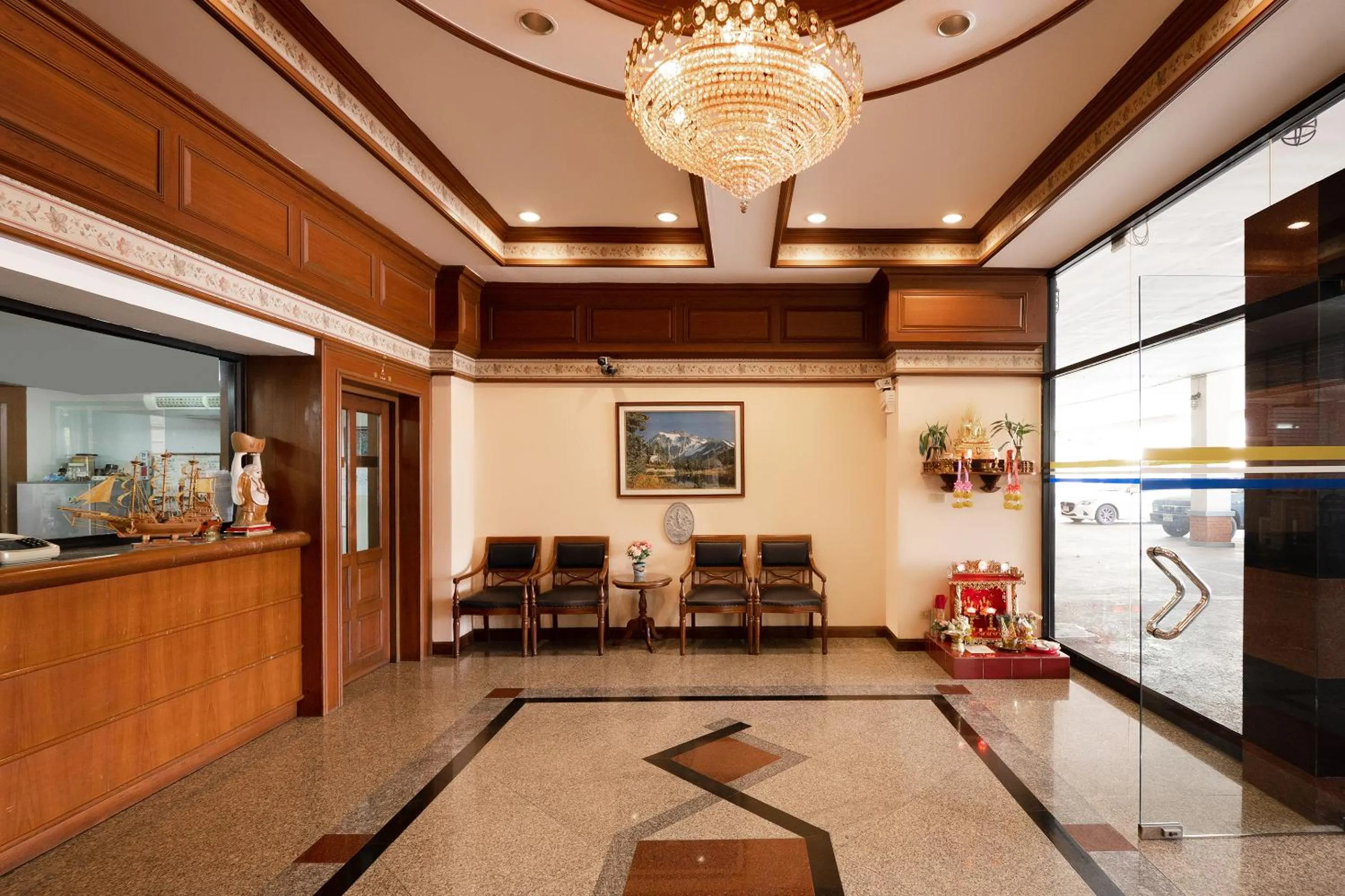 Lobby or reception in L.A. Tower Hotel