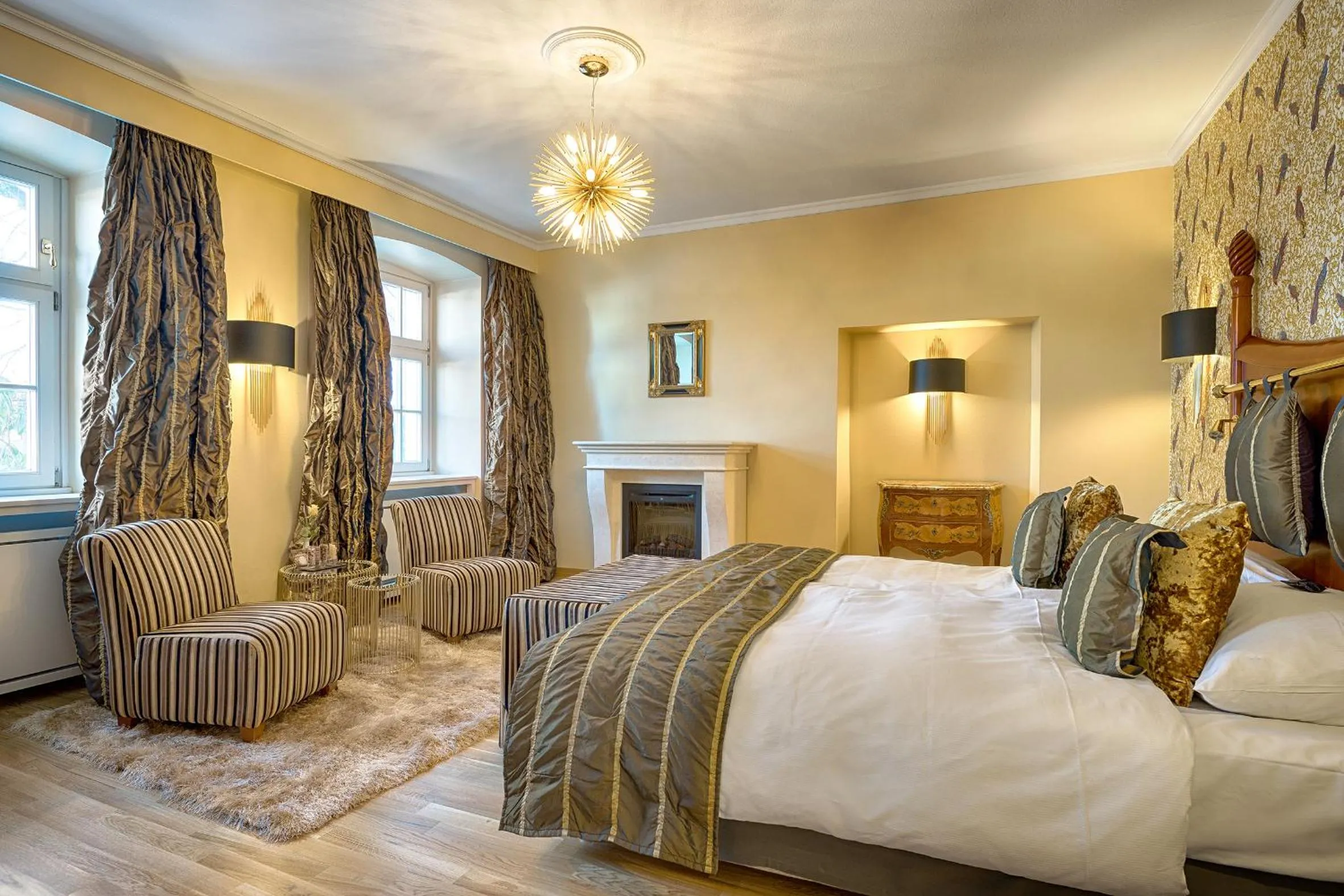 Bed in Parkhotel Adler