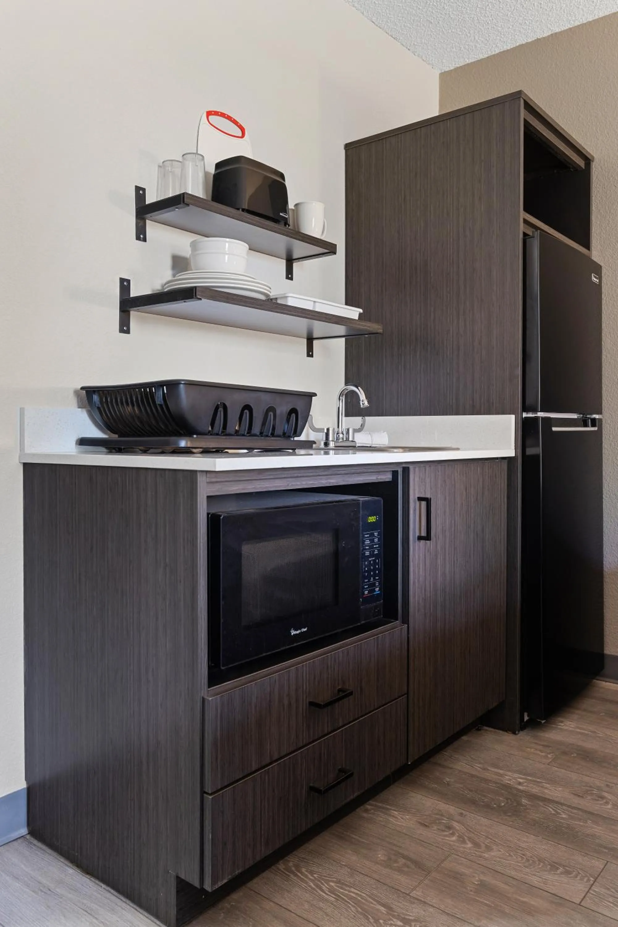 Kitchen or kitchenette in Studio 6 Tucson, AZ - North