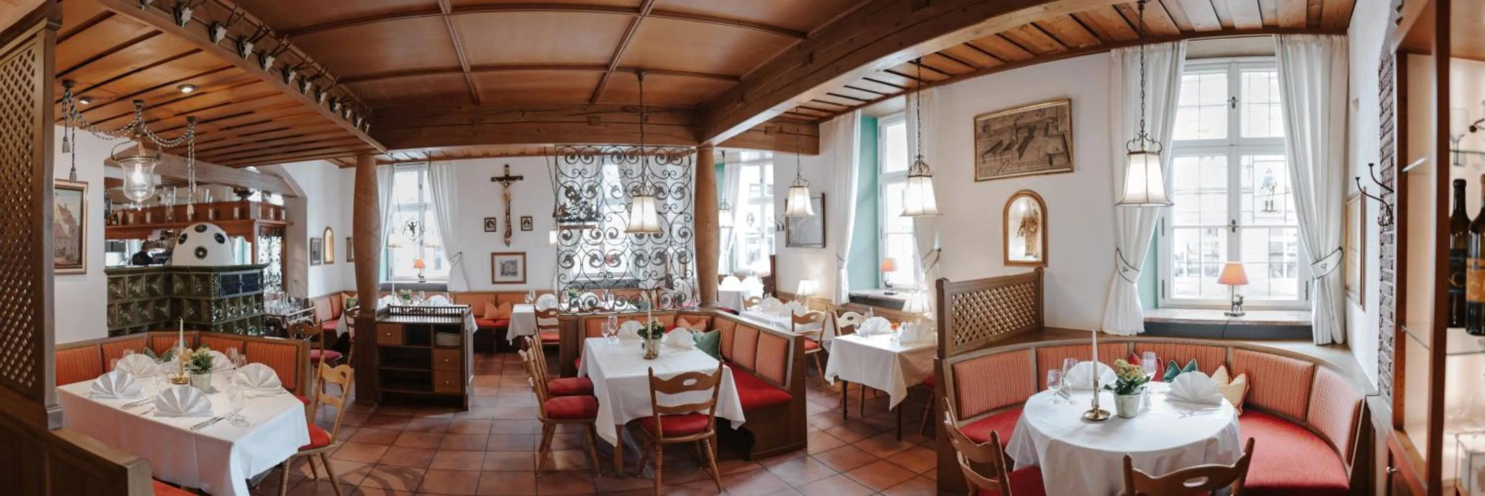 Restaurant/places to eat in Romantik Hotel zur Post