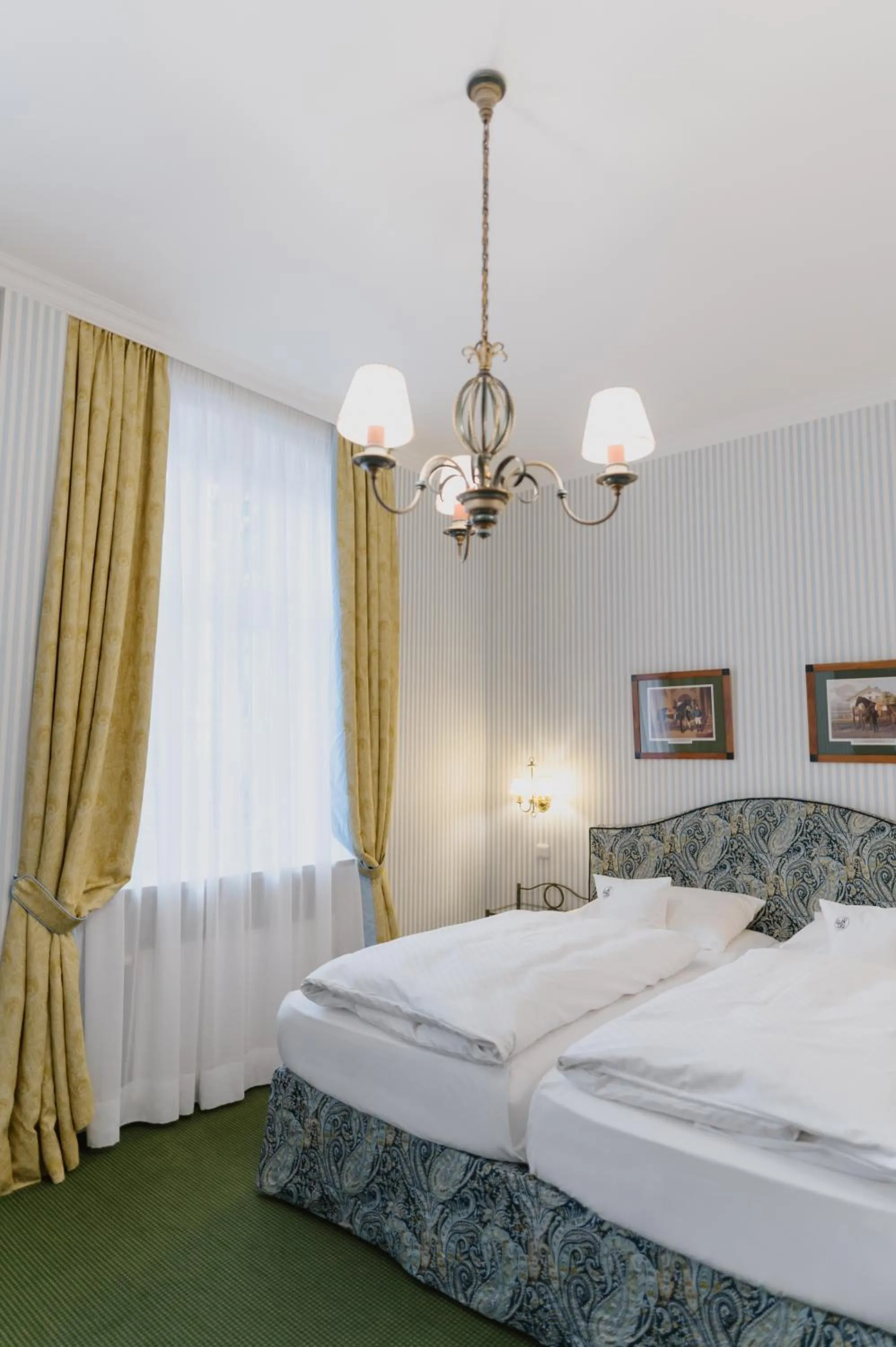 Bed in Romantik Hotel zur Post