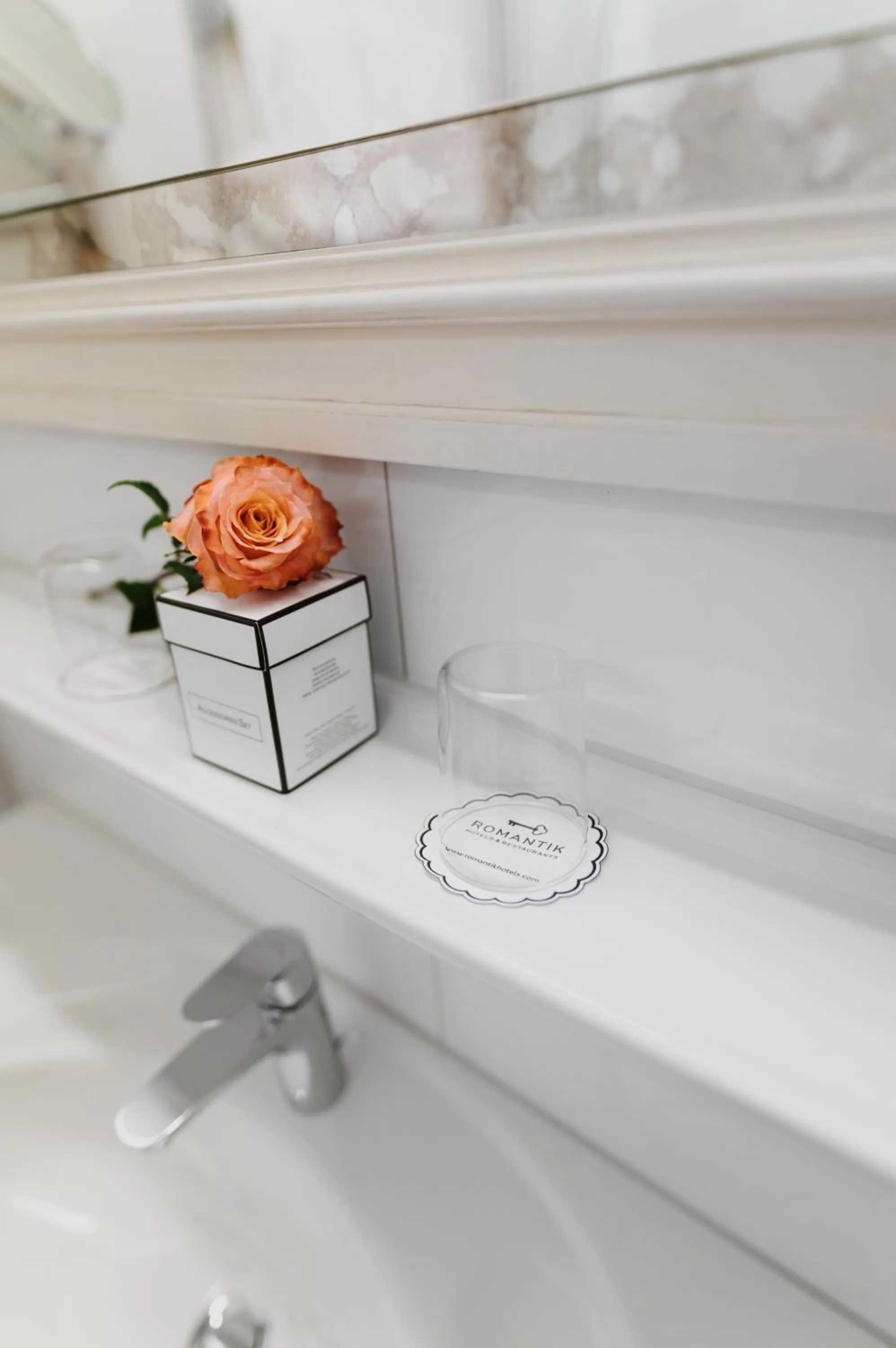 Shower in Romantik Hotel zur Post