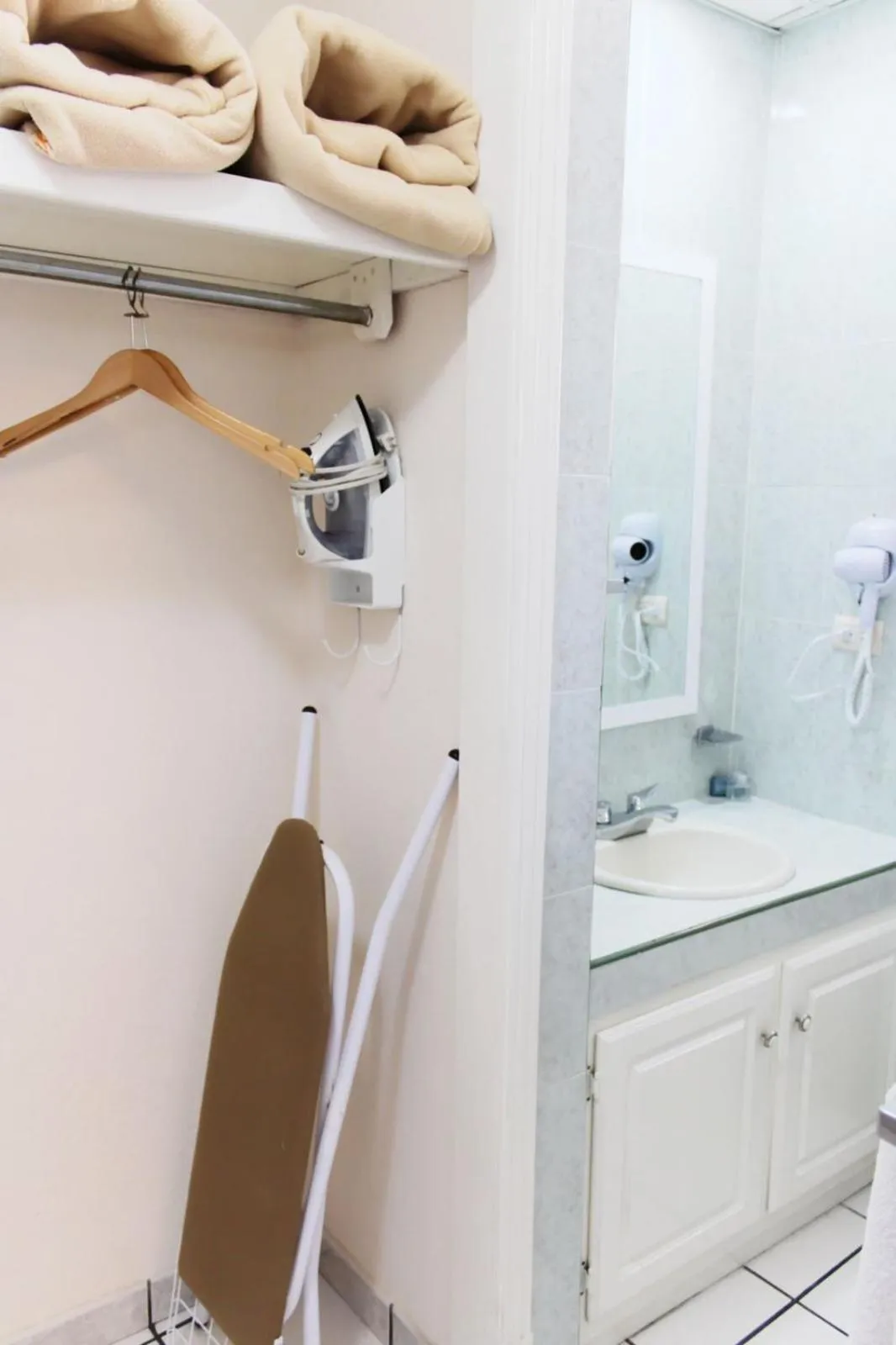 Bathroom in Hotel Sntenario