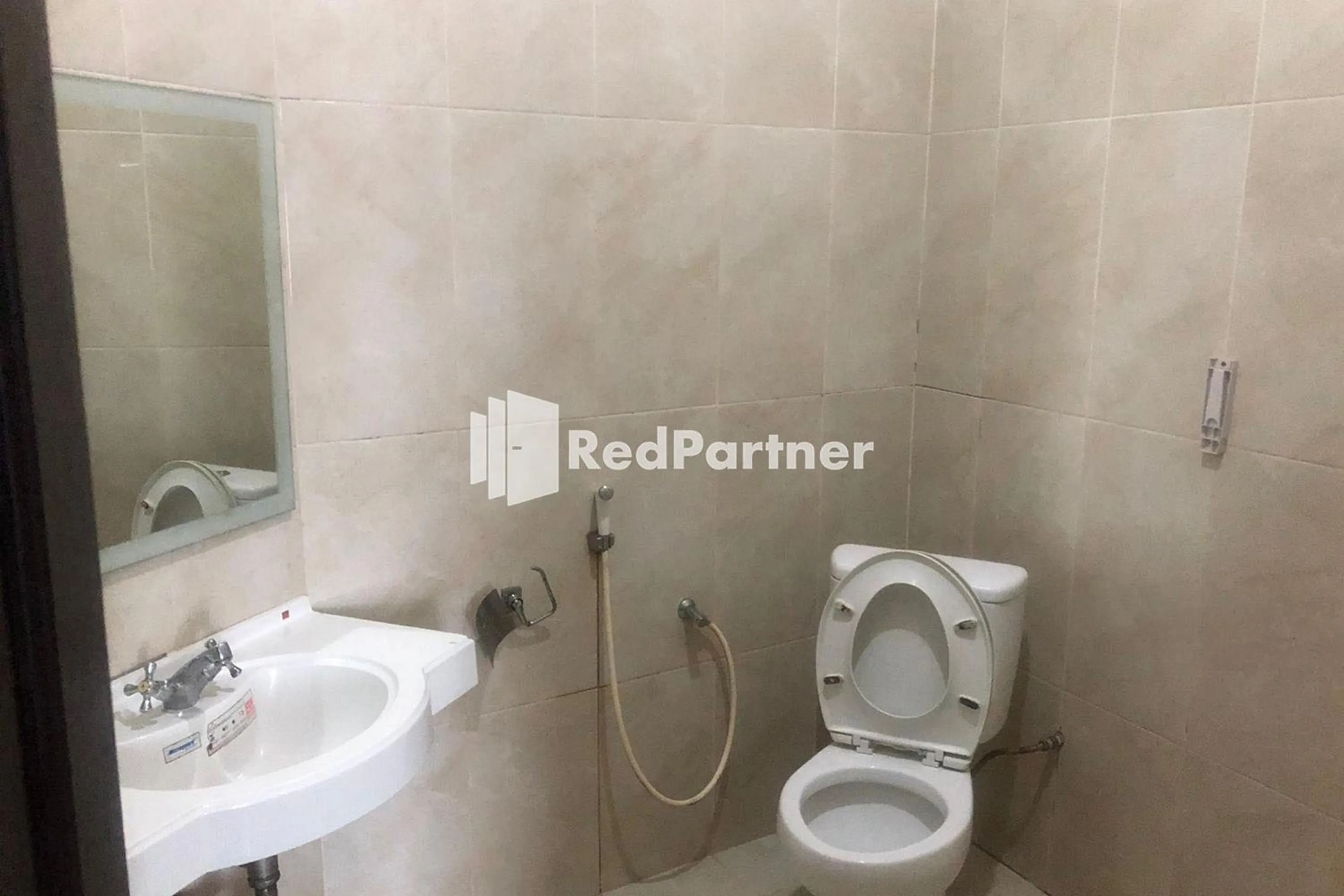 Bathroom in Hotel Abna Sangatta Mitra RedDoorz