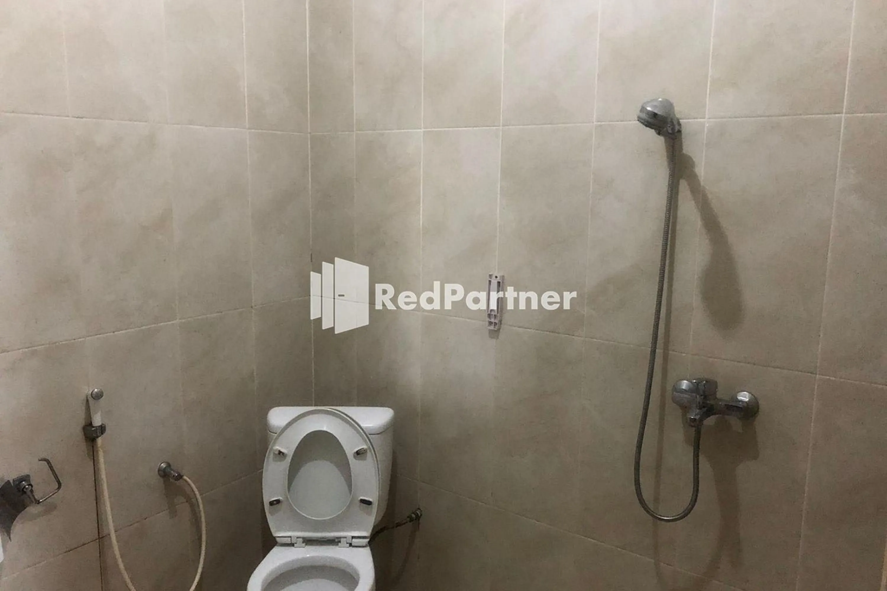 Bathroom in Hotel Abna Sangatta Mitra RedDoorz