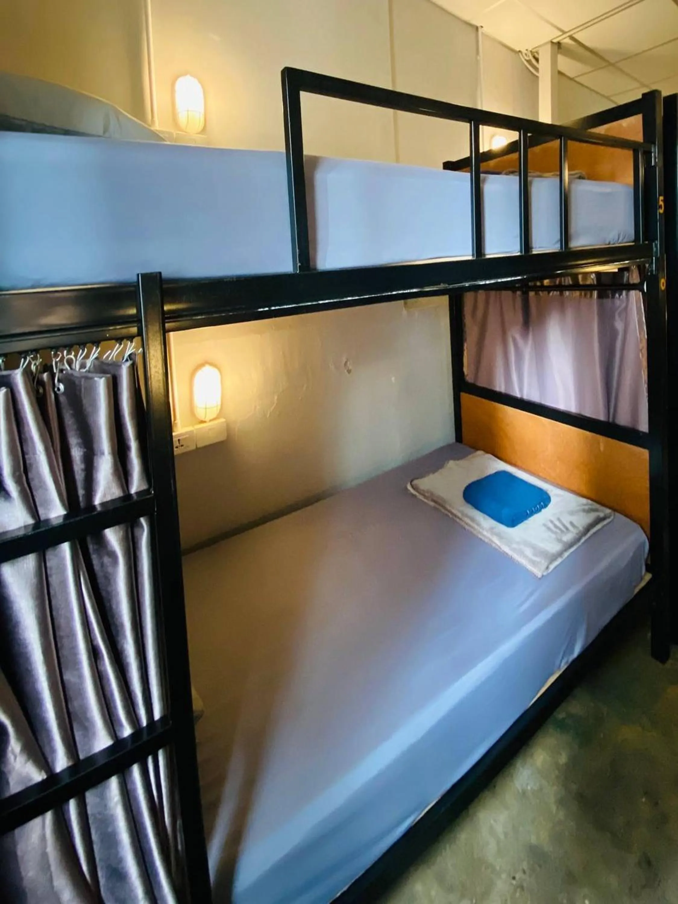 Bed in Hostel Lemon Siam Petchaburi Road