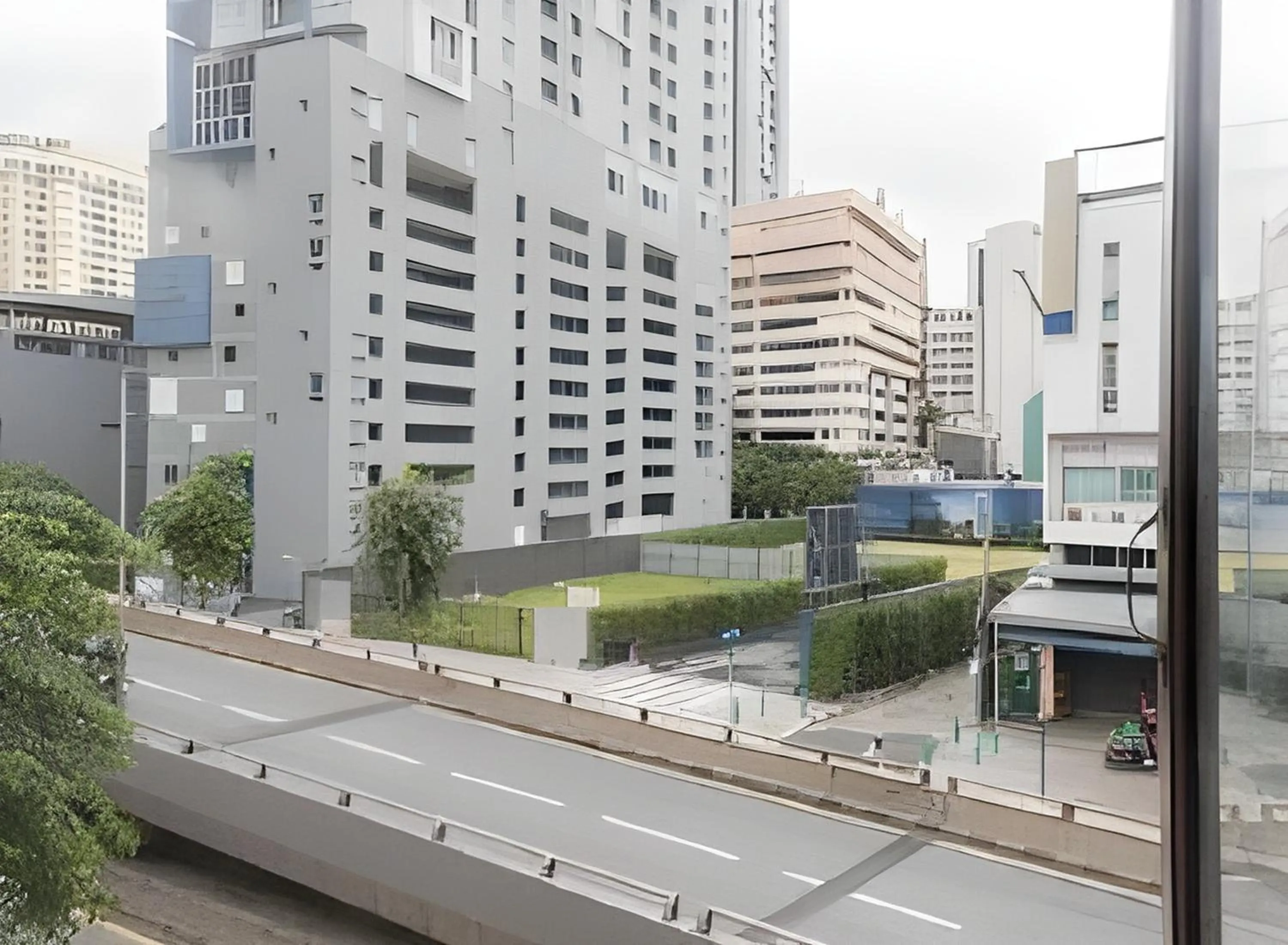 City view in Hostel Lemon Siam Petchaburi Road