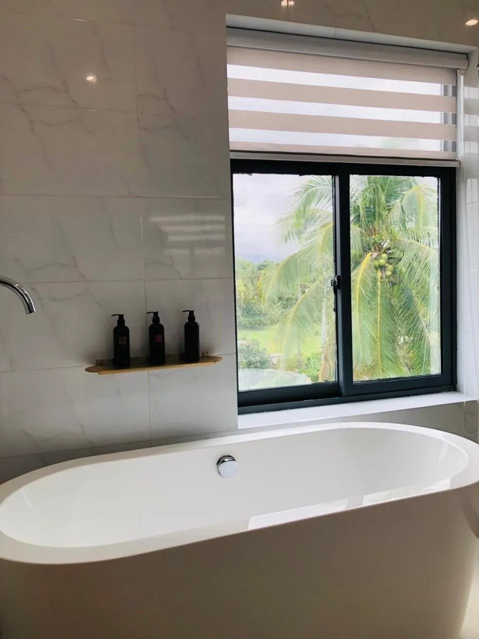 Bath in Fan's Hotel Baybay