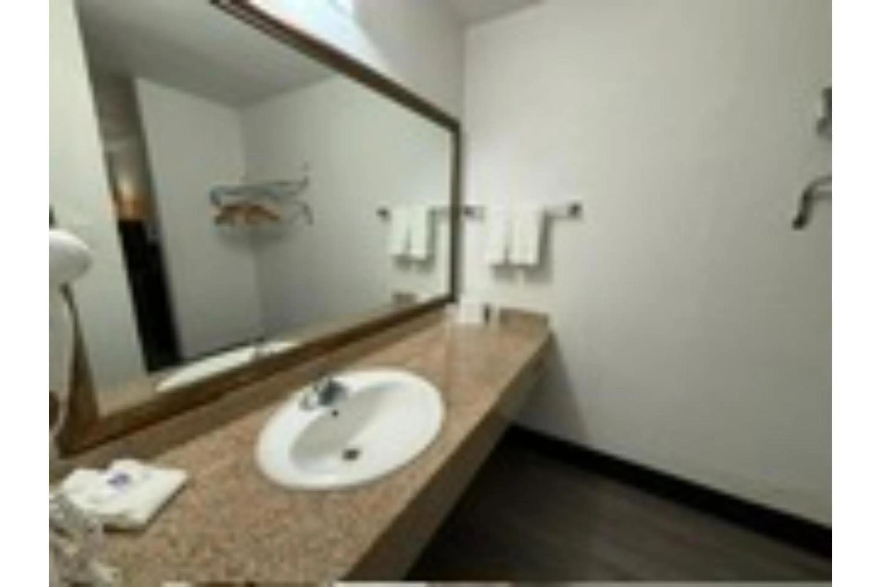 Bathroom in Motel 6 Mesa, AZ - Downtown