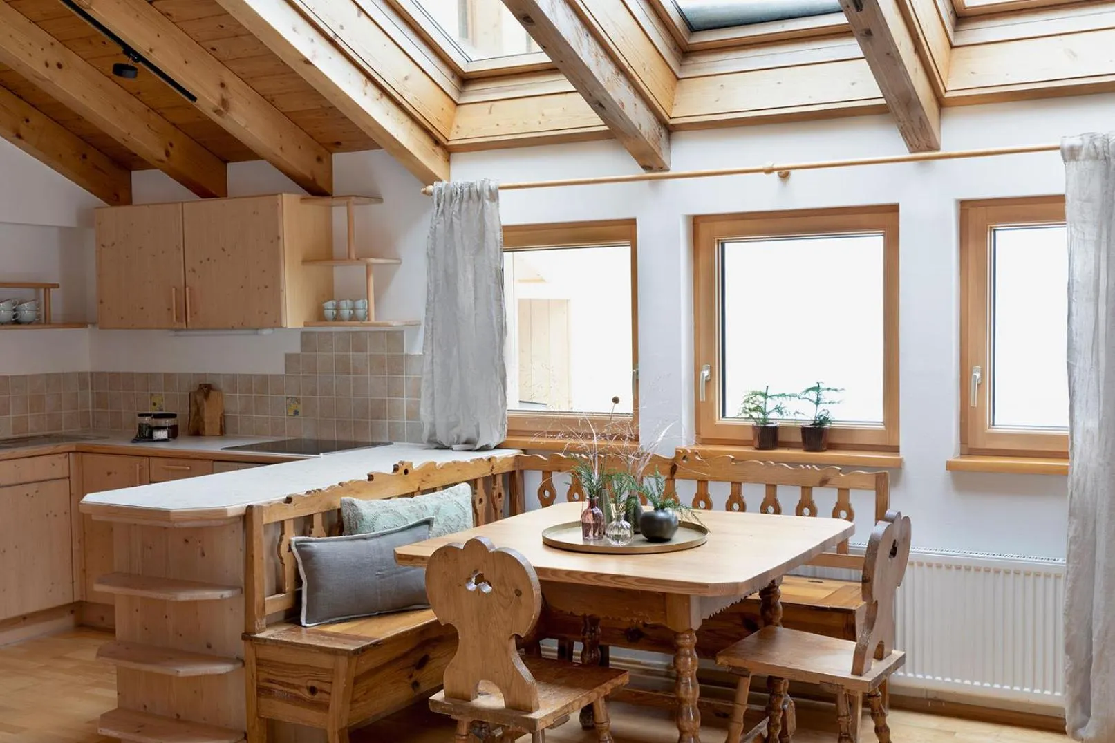 Dining area in Holzhackerin - the charming Haus am Berg