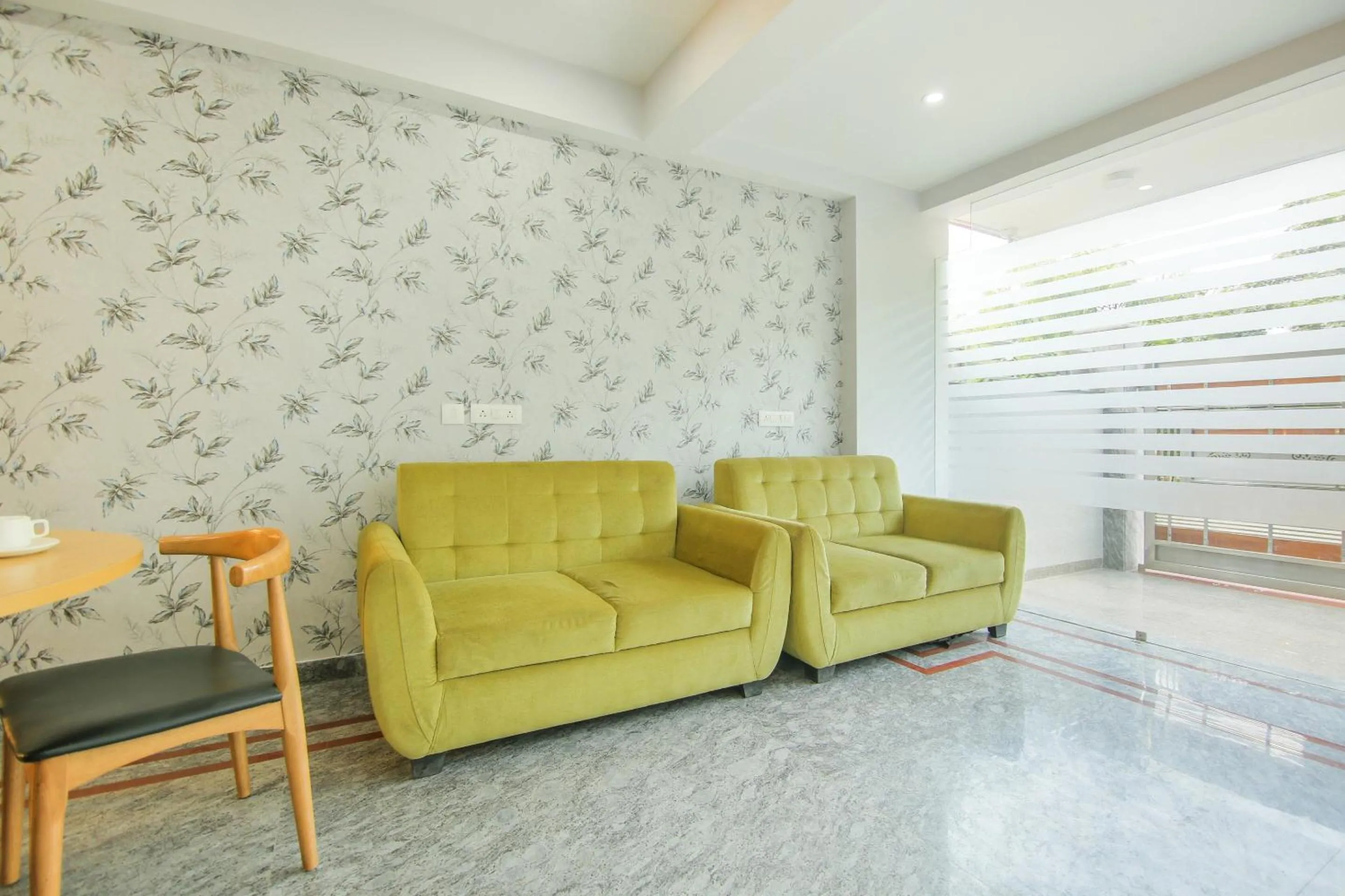 Lobby or reception in Collection O Corporate Suite Near Omaxe Celebration Mall