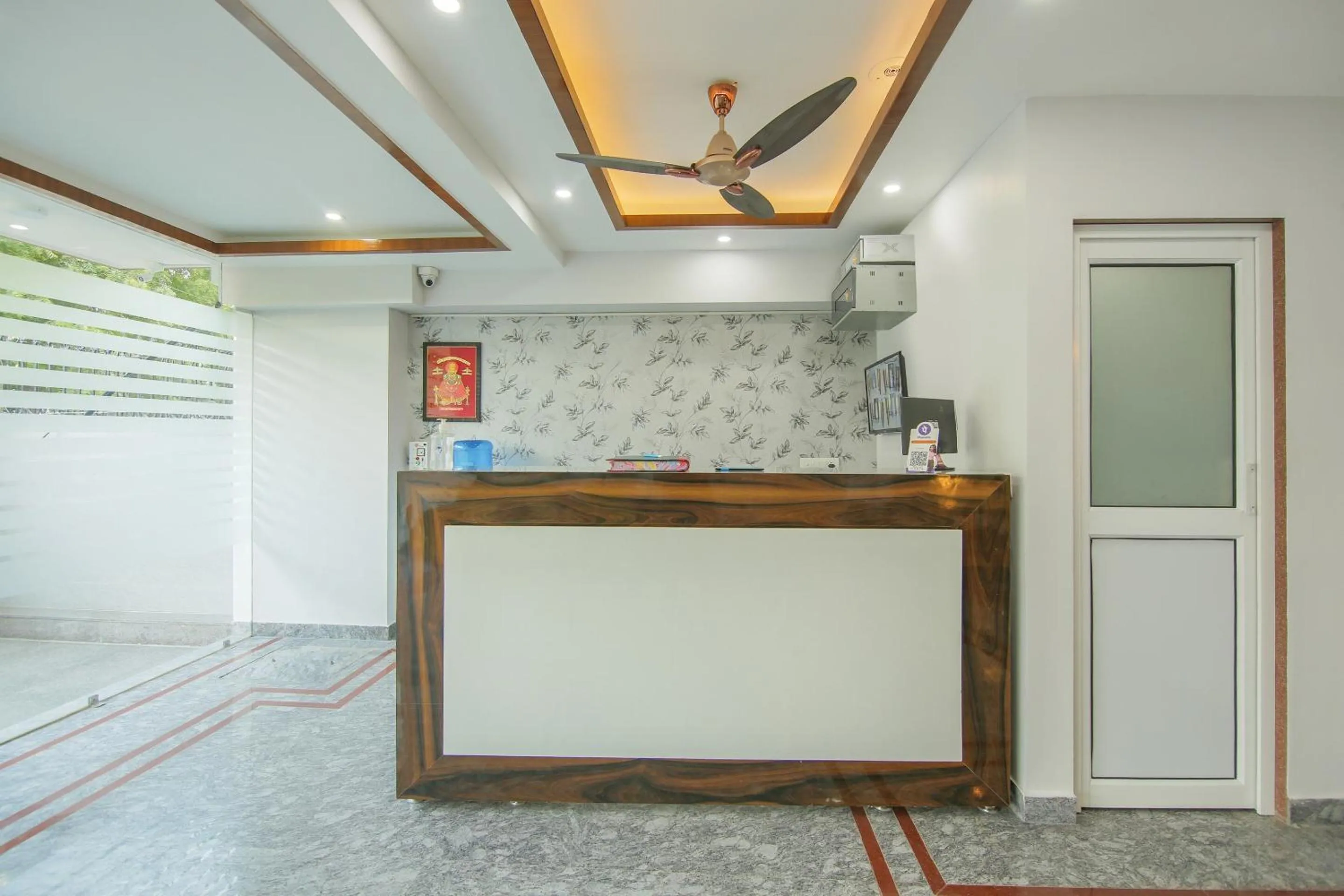 Lobby or reception in Collection O Corporate Suite Near Omaxe Celebration Mall