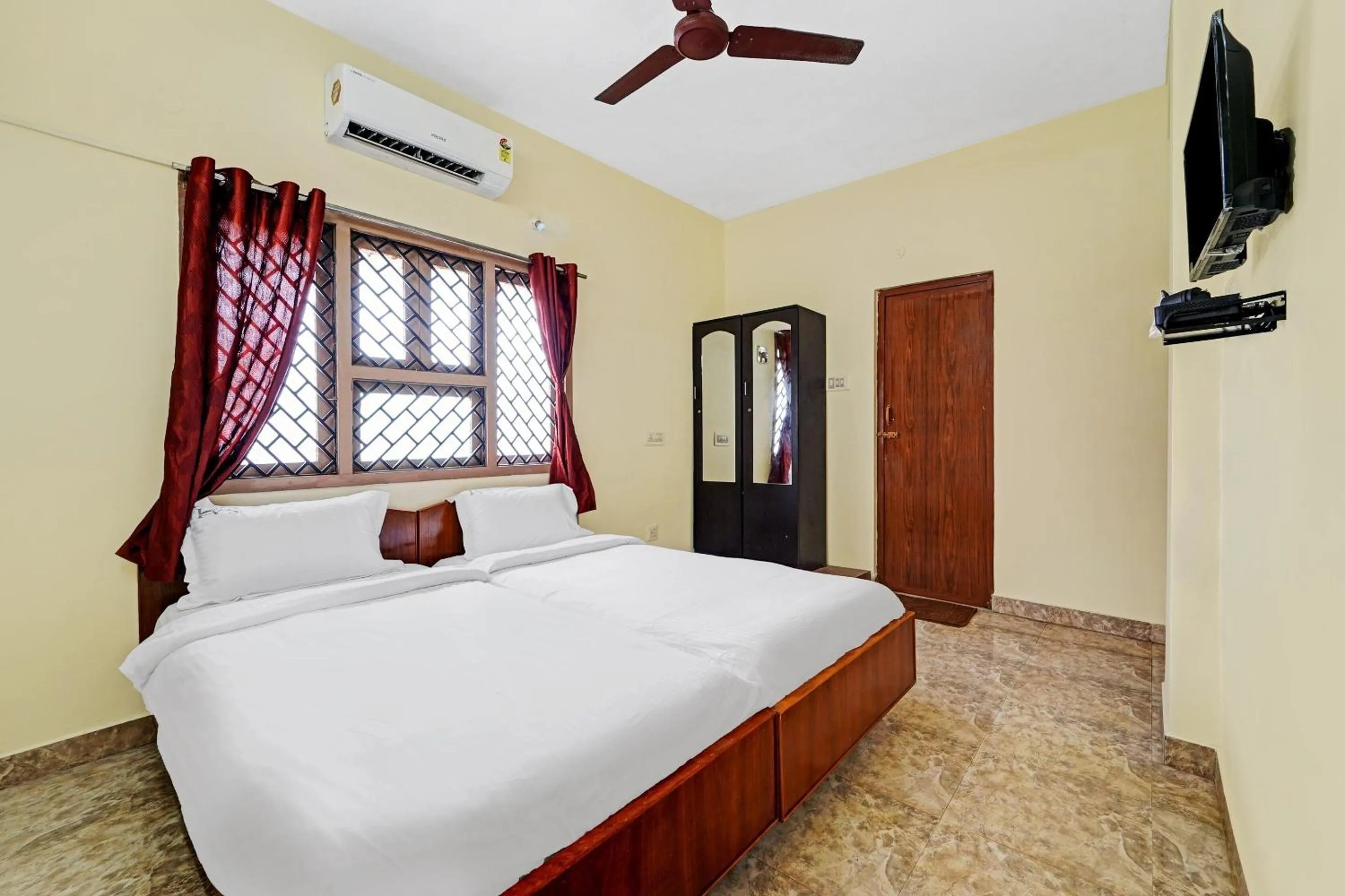 Bedroom, Bed in Collection O Senthamizh Residency