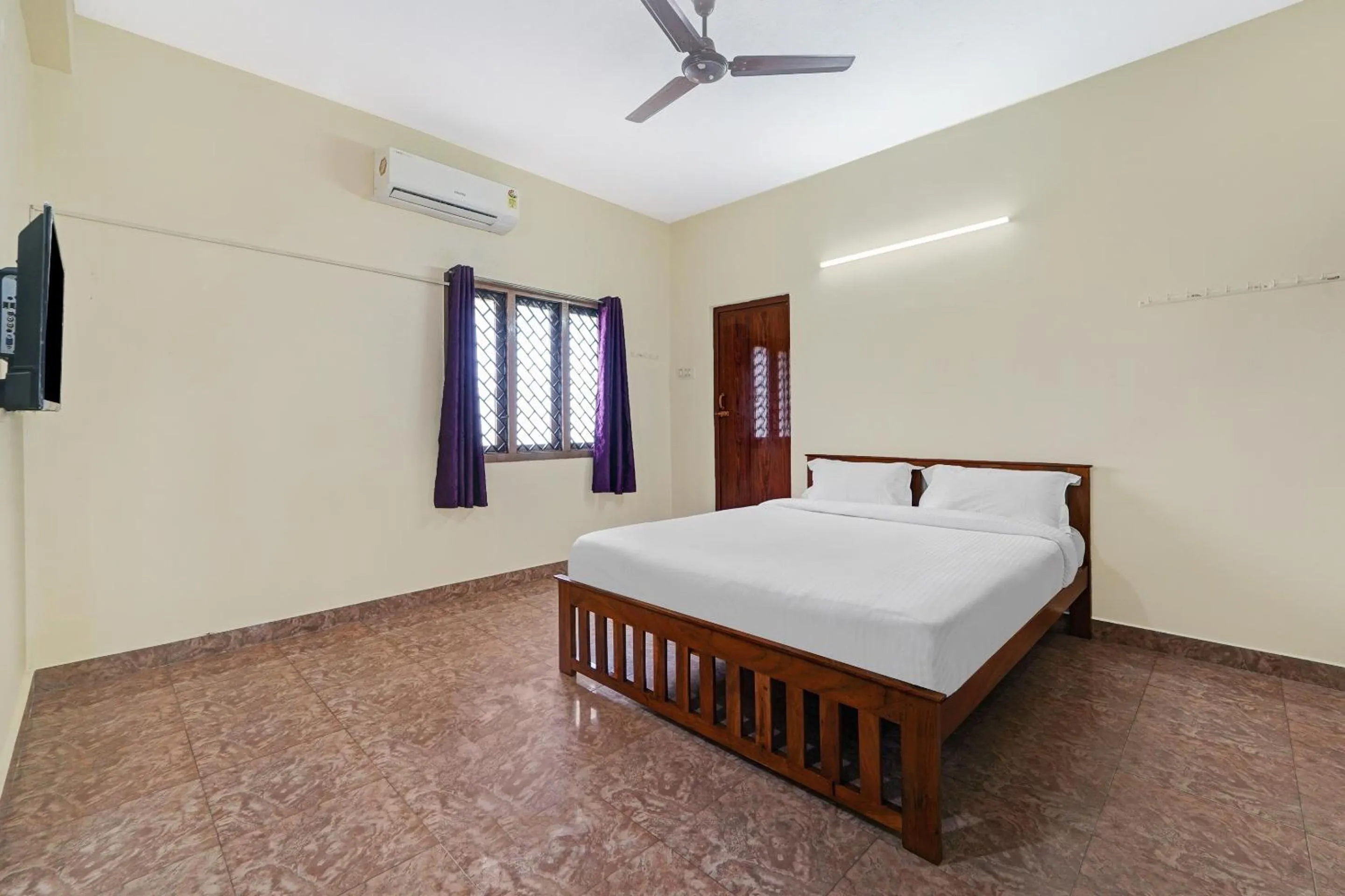 Bedroom, Bed in Collection O Senthamizh Residency
