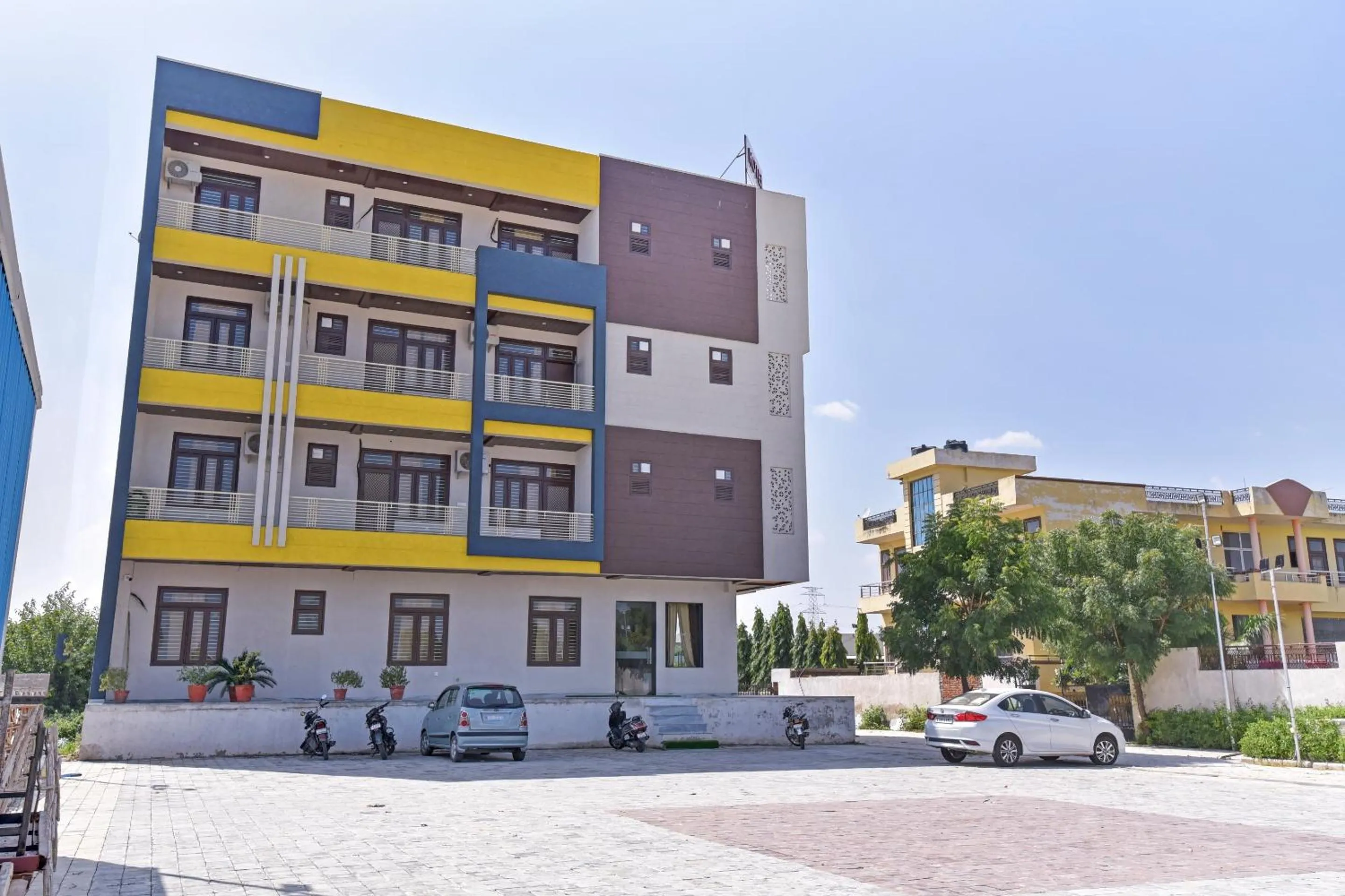 Facade/entrance in Hotel O Shri Ganesh
