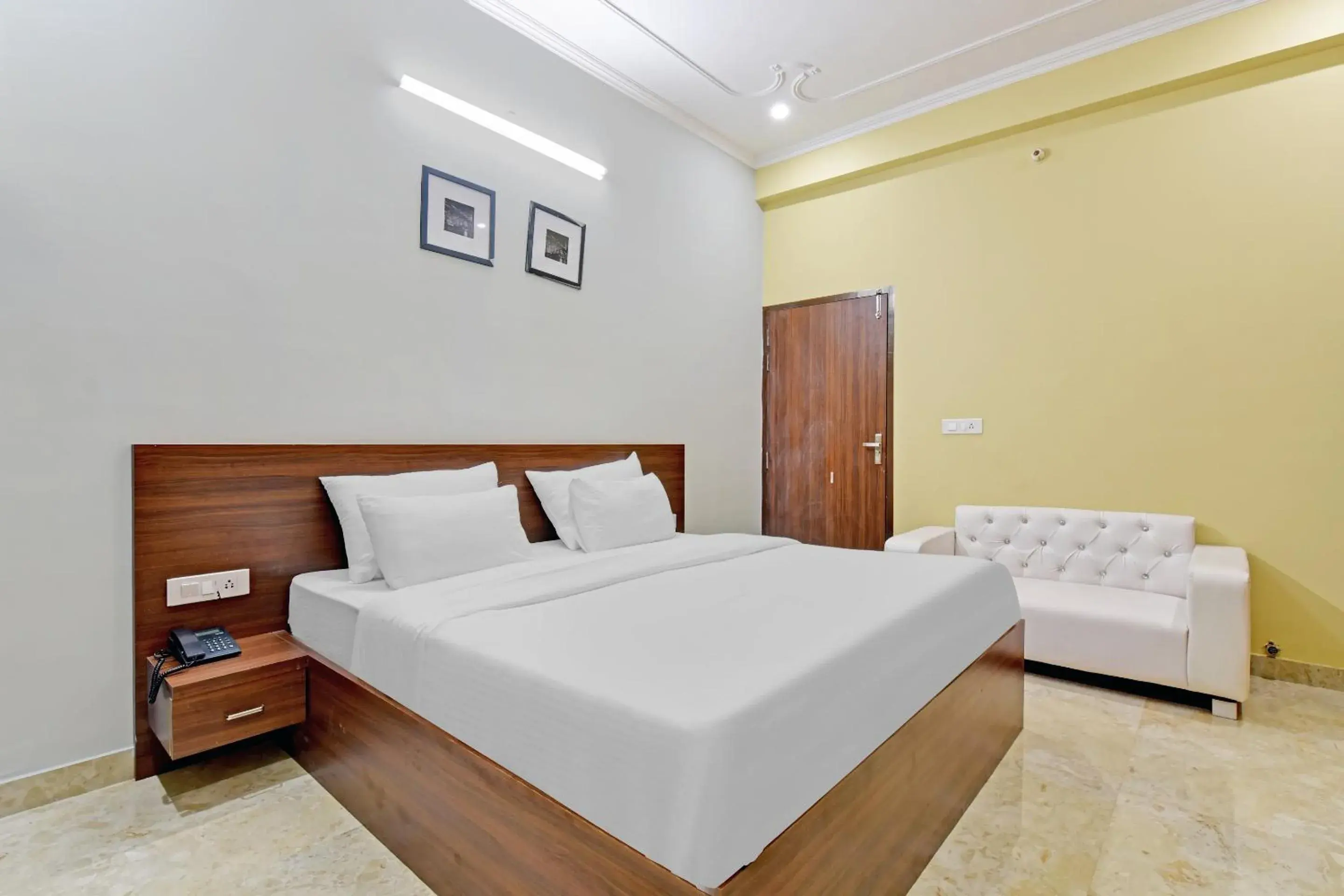 Classic Triple Room - single occupancy in Hotel O Shri Ganesh Classic Triple Room - single occupancy in Hotel O Shri Ganesh