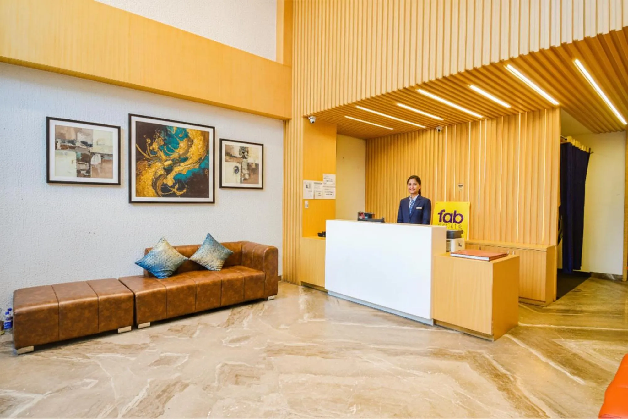 Lobby or reception in FabHotel Kzar Select - Nr US Consulate