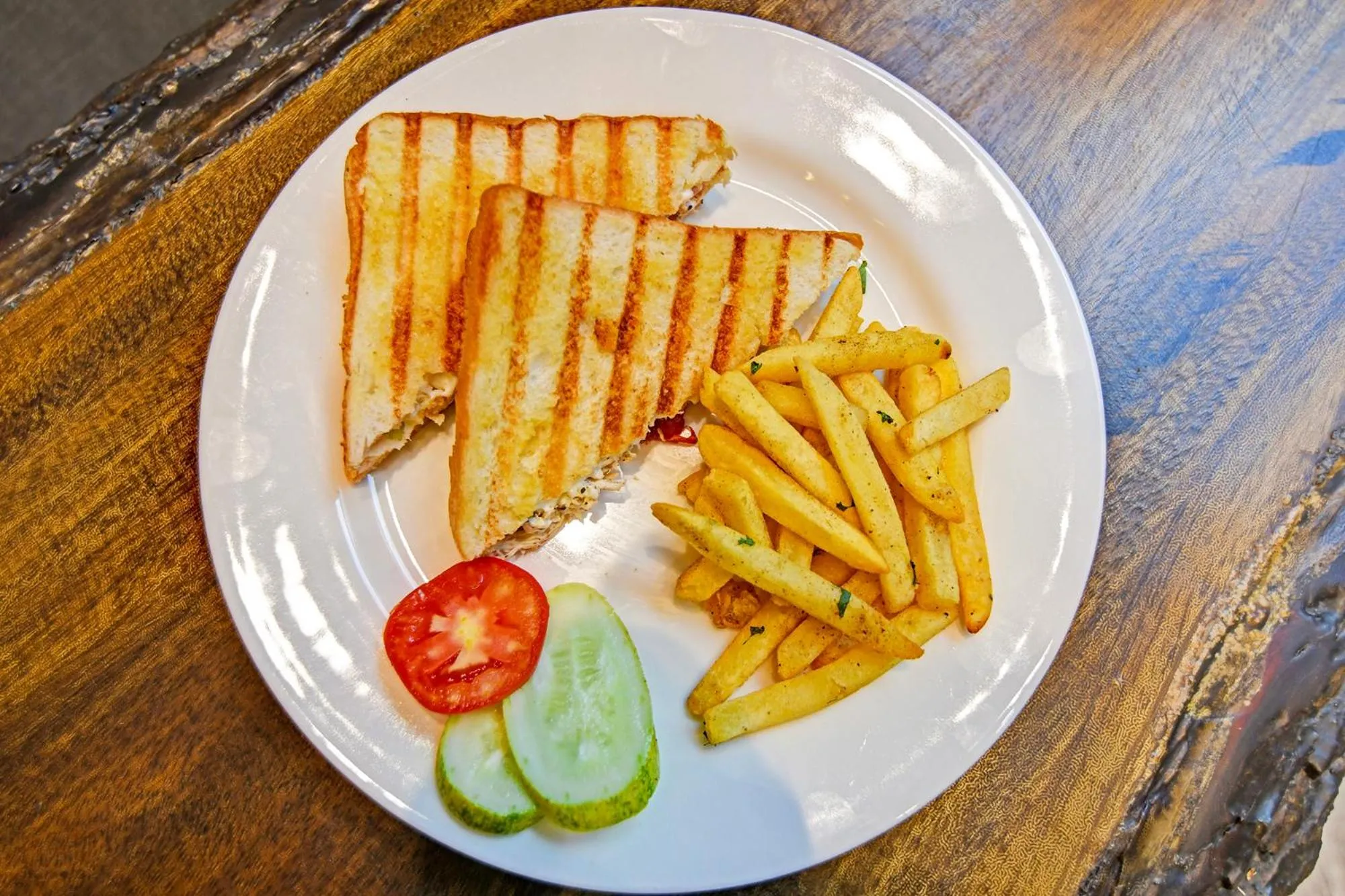 Restaurant/places to eat in FabHotel Kzar Select - Nr US Consulate