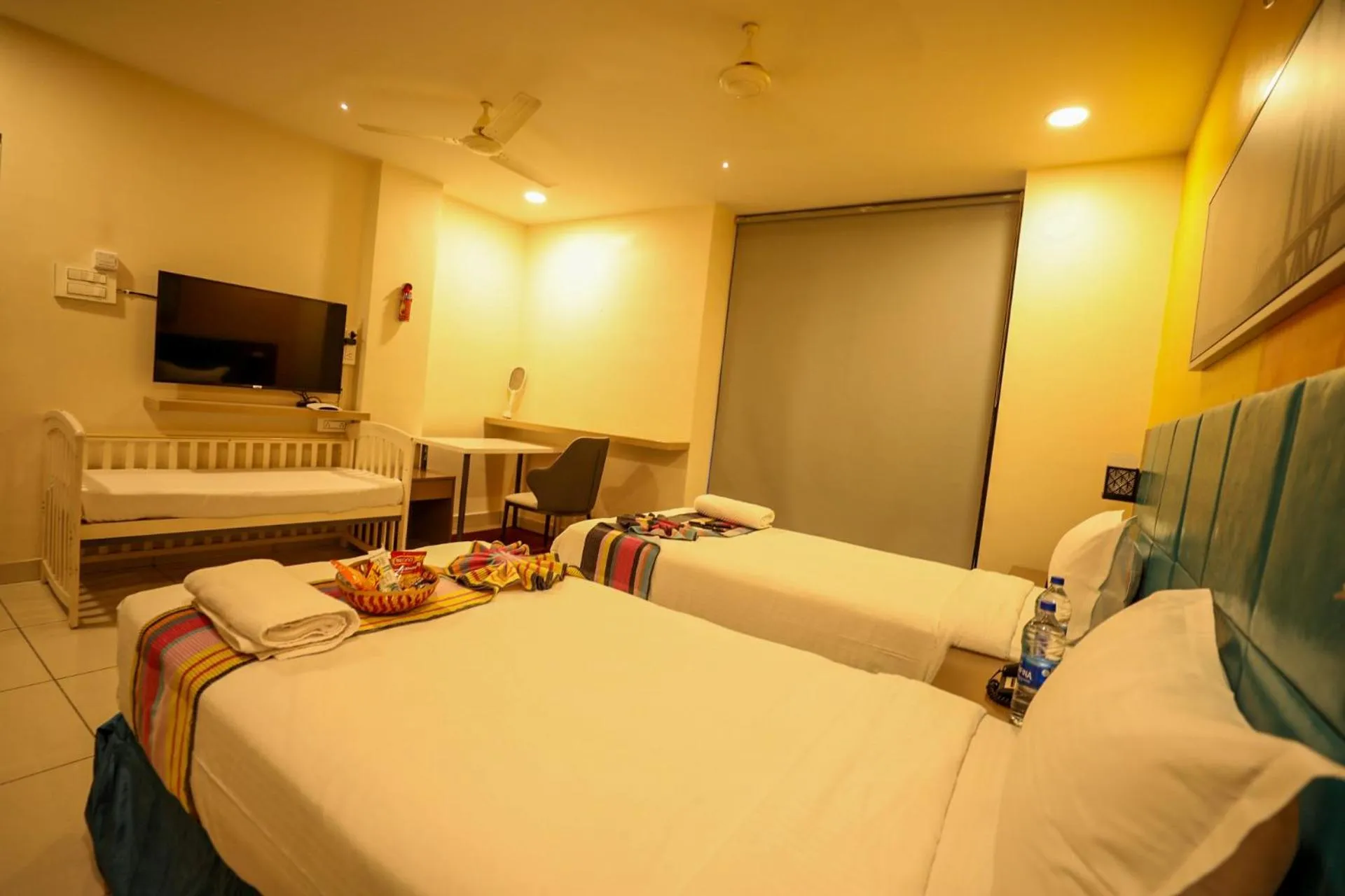 Bed in Hotel White Fields Hitec City, Hyderabad
