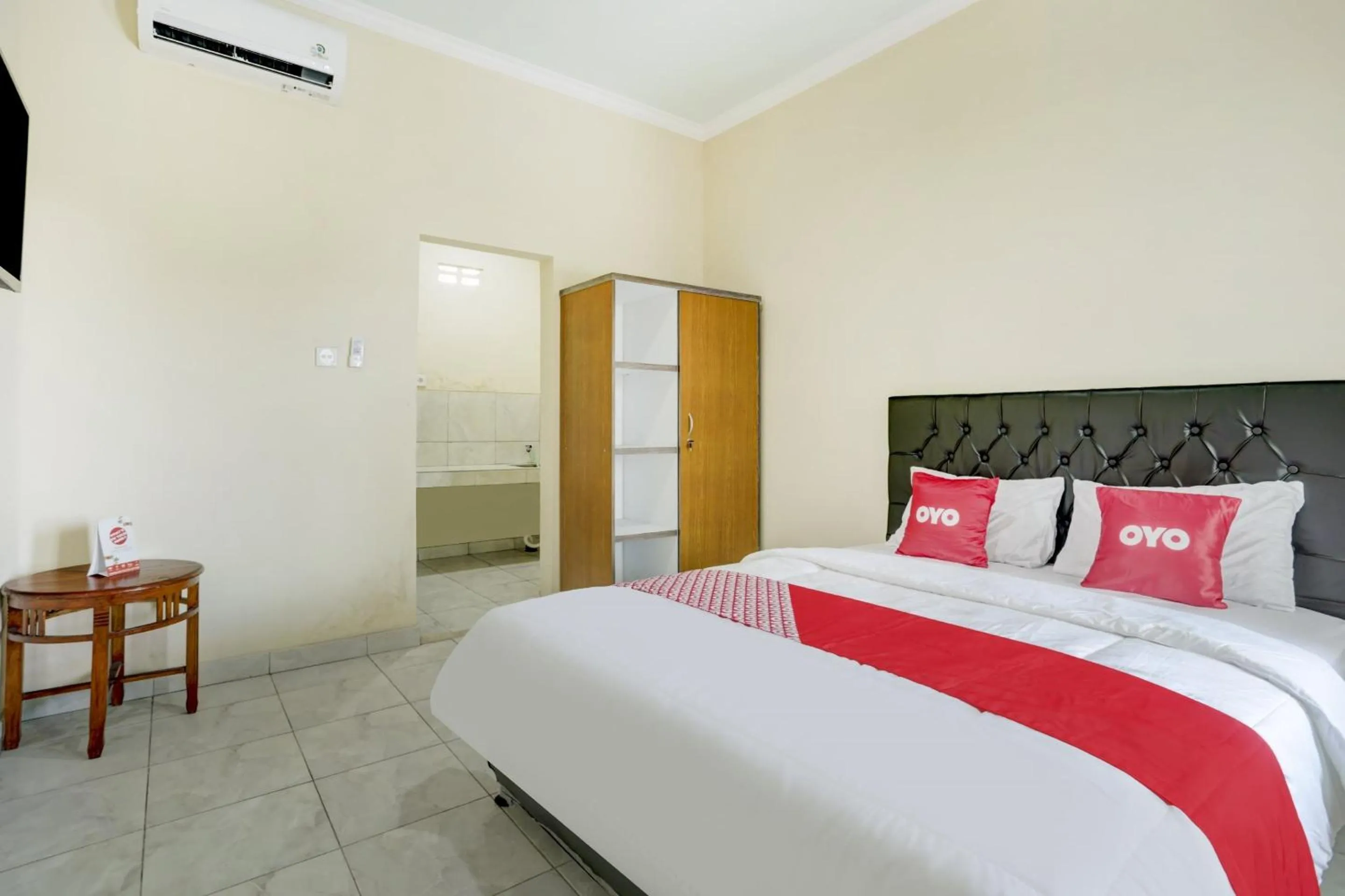 Bedroom, Bed in Hotel O Pondok Dukuh